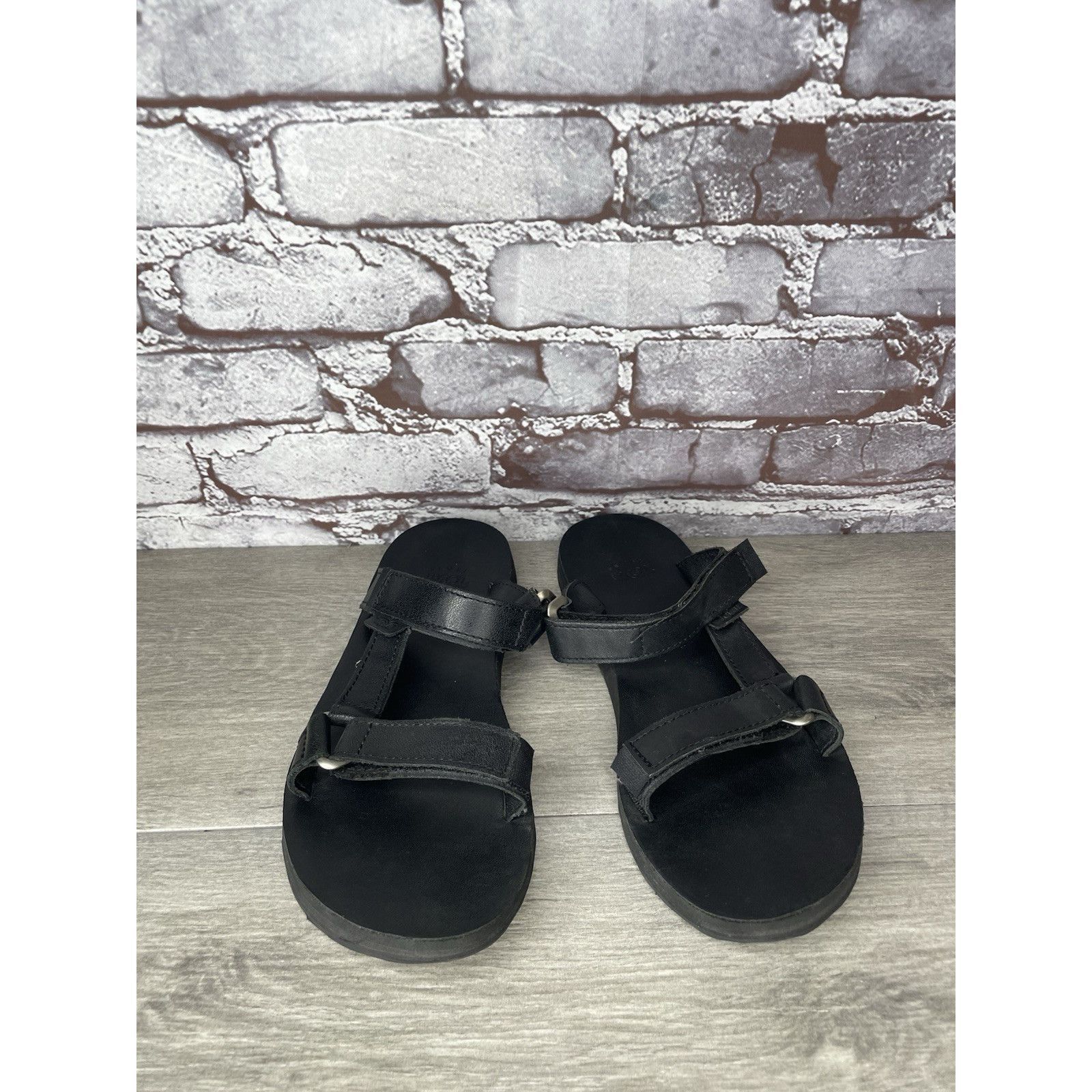 Teva Teva Black Leather Universal Straps Hiking Sandals Women’s S Size US 9 / IT 39 - 14 Thumbnail