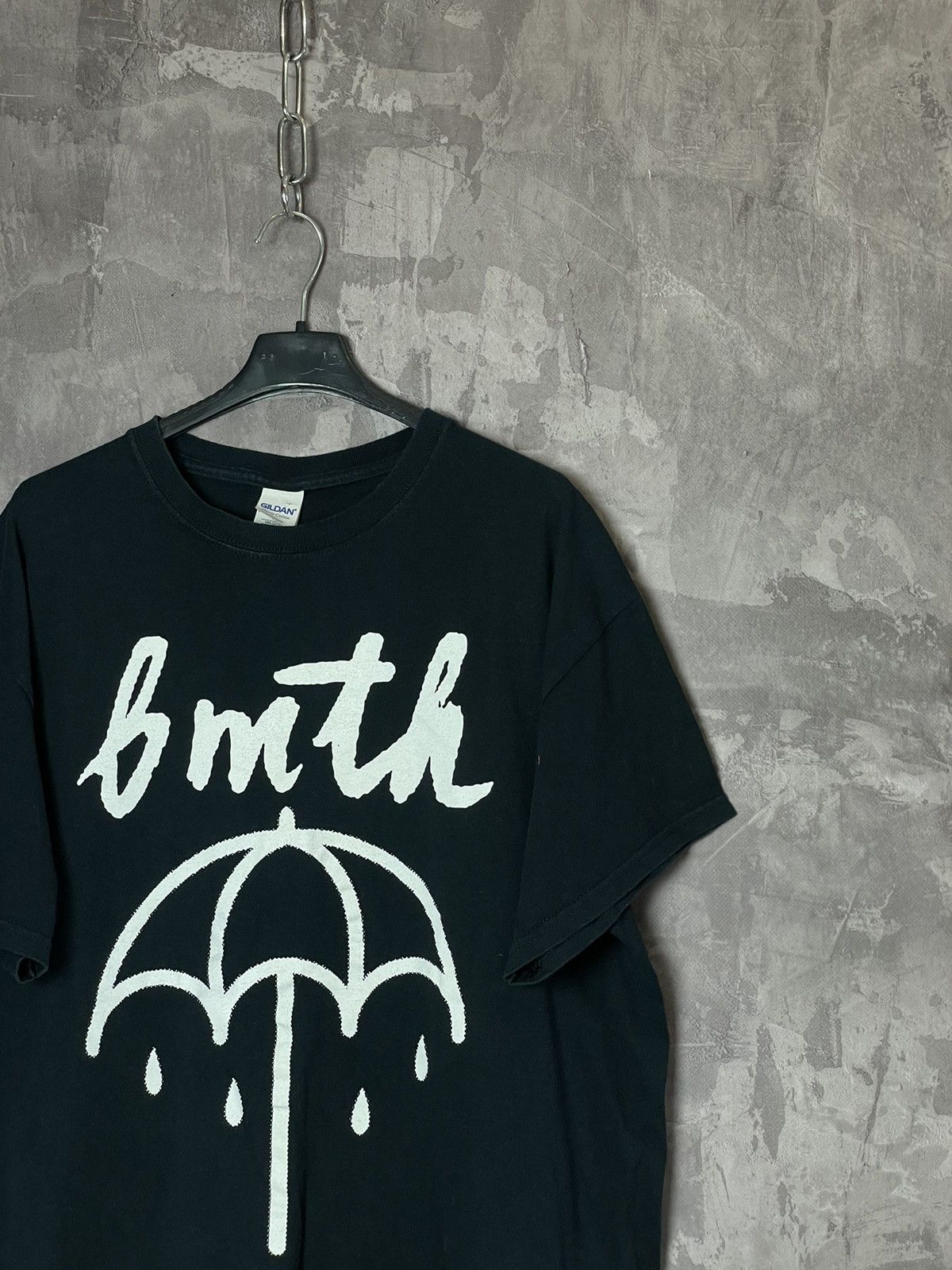 Band Tees × Vintage VTG Bring Me The Horizon "The Spirits" Tee Umbrella TourTee Size US L / EU 52-54 / 3 - 3 Thumbnail