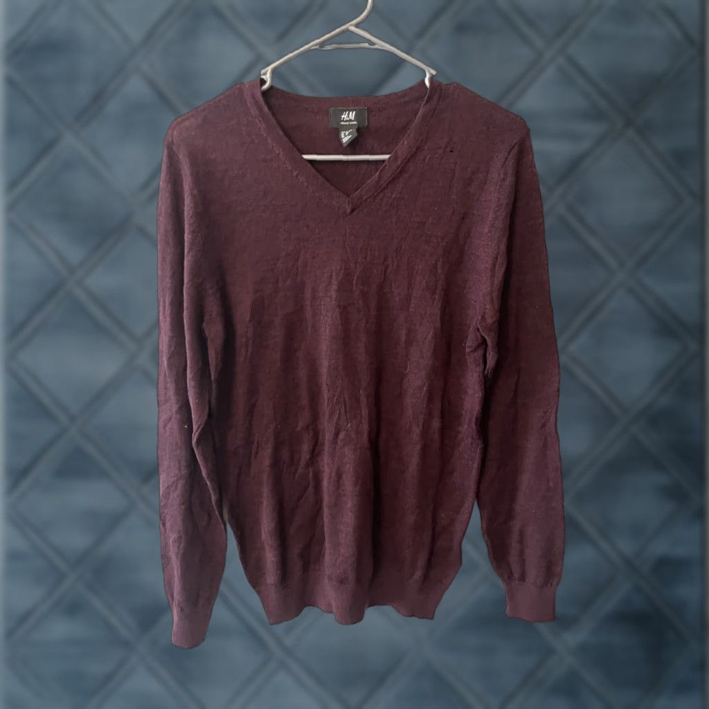 H&M H&M Sweater Mens Small Maroon Wool V-Neck Lightweight Pullover Knit Shirt/Neck Pullover Mens S Maroon Wool V-Neck Lightweight Knit H&M Sweater Size US S / EU 44-46 / 1 - 1 Thumbnail