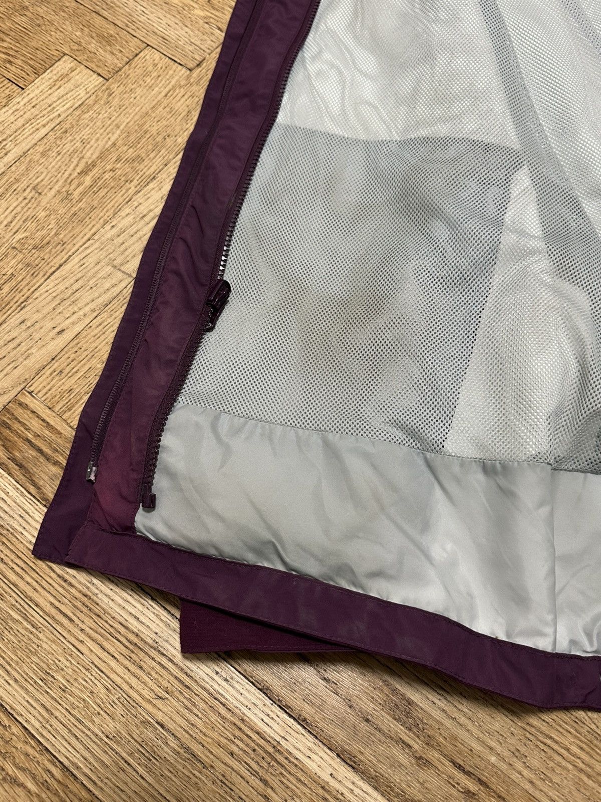 Berghaus Berghaus Women’s Size XXL Purple Gore-Tex Outdoor Jacket Size XXL / US 16-18 / IT 52-54 - 9 Thumbnail