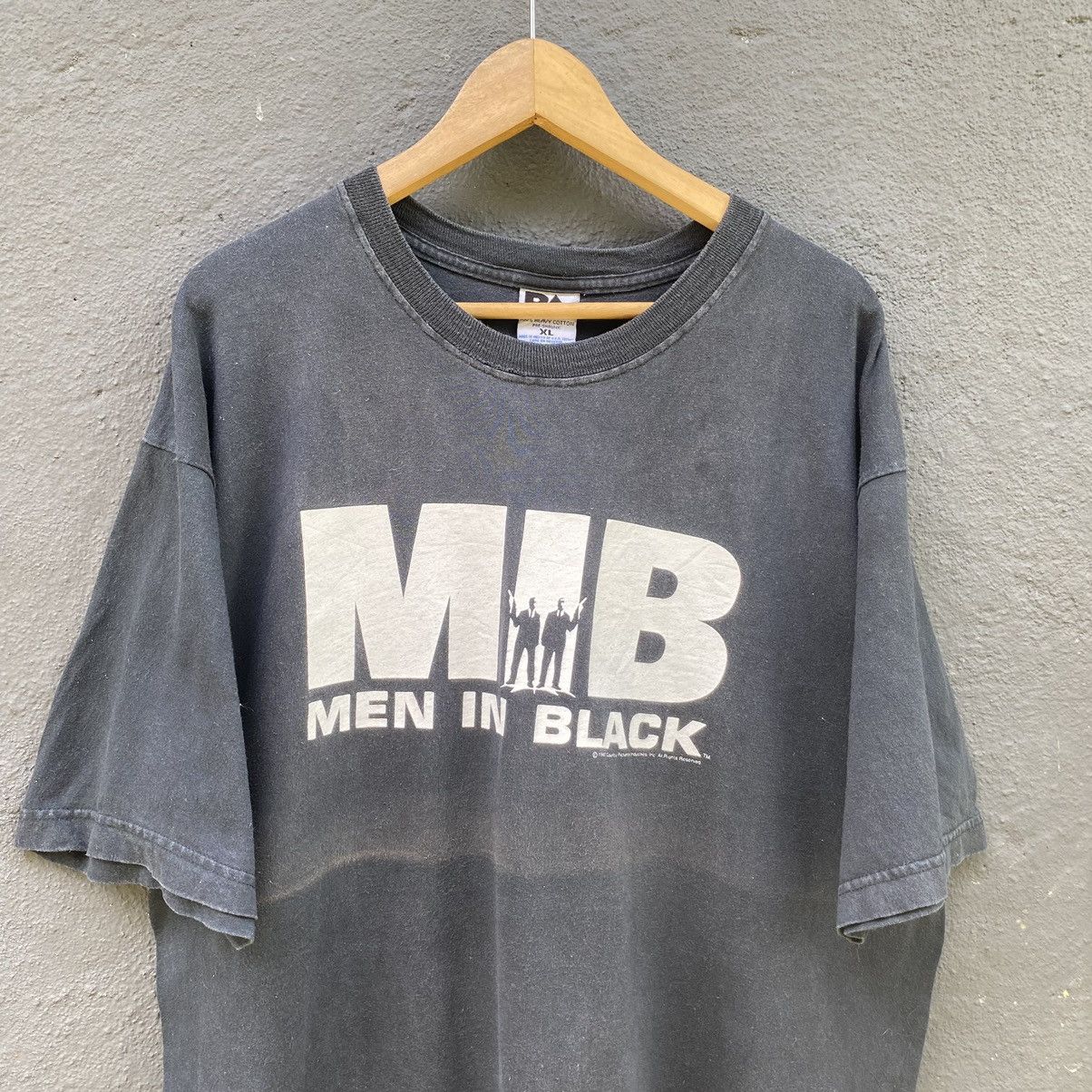 Vintage Thrashed Faded Vintage 90s Men In Black Movie ERD GRUNGE TEE Size US XL / EU 56 / 4 - 2 Thumbnail
