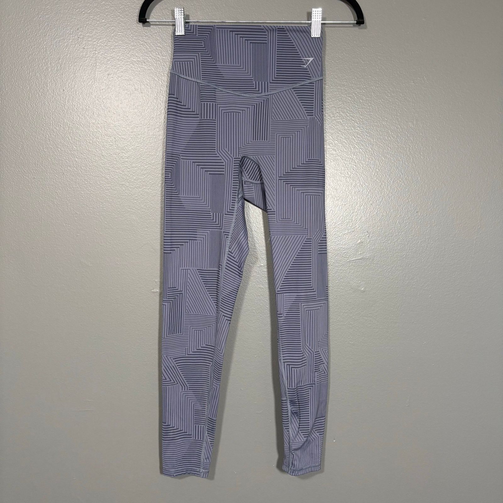 Gymshark Gymshark Blue Striped Elevate Leggings - Small Ankle Length Size 27" / US 4 / IT 40 - 1 Thumbnail