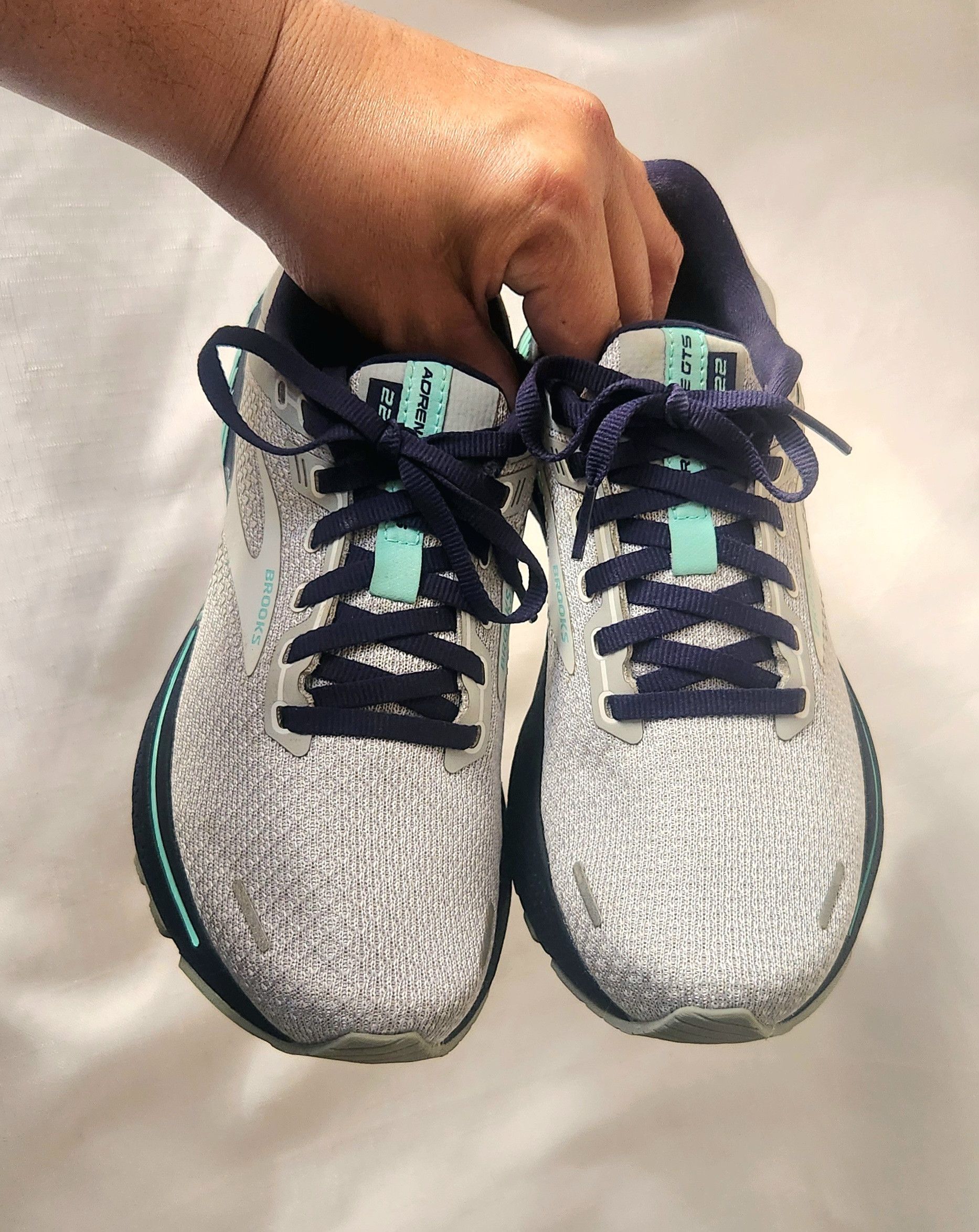 Saucony Brooks Adrenaline GTS 22 Low Grey/Peacoat Women's Size 8 Size US 8 / IT 38 - 8 Thumbnail