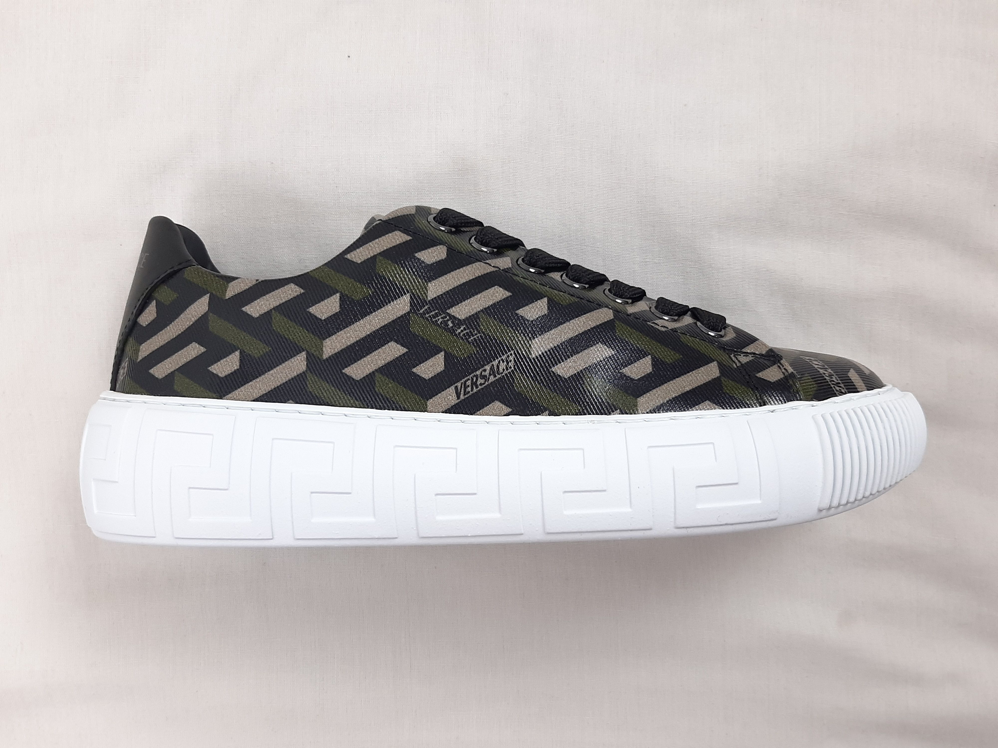 Versace Versace Greca Low Top Sneakers Women's Size US 7 EU 37 Size US 7 / IT 37 - 8 Thumbnail
