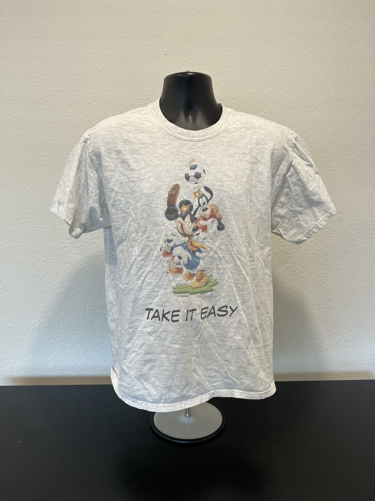 Disney × Vintage Disney shirt Mickey and friends soccer vintage y2k Size US L / EU 52-54 / 3 - 1 Thumbnail
