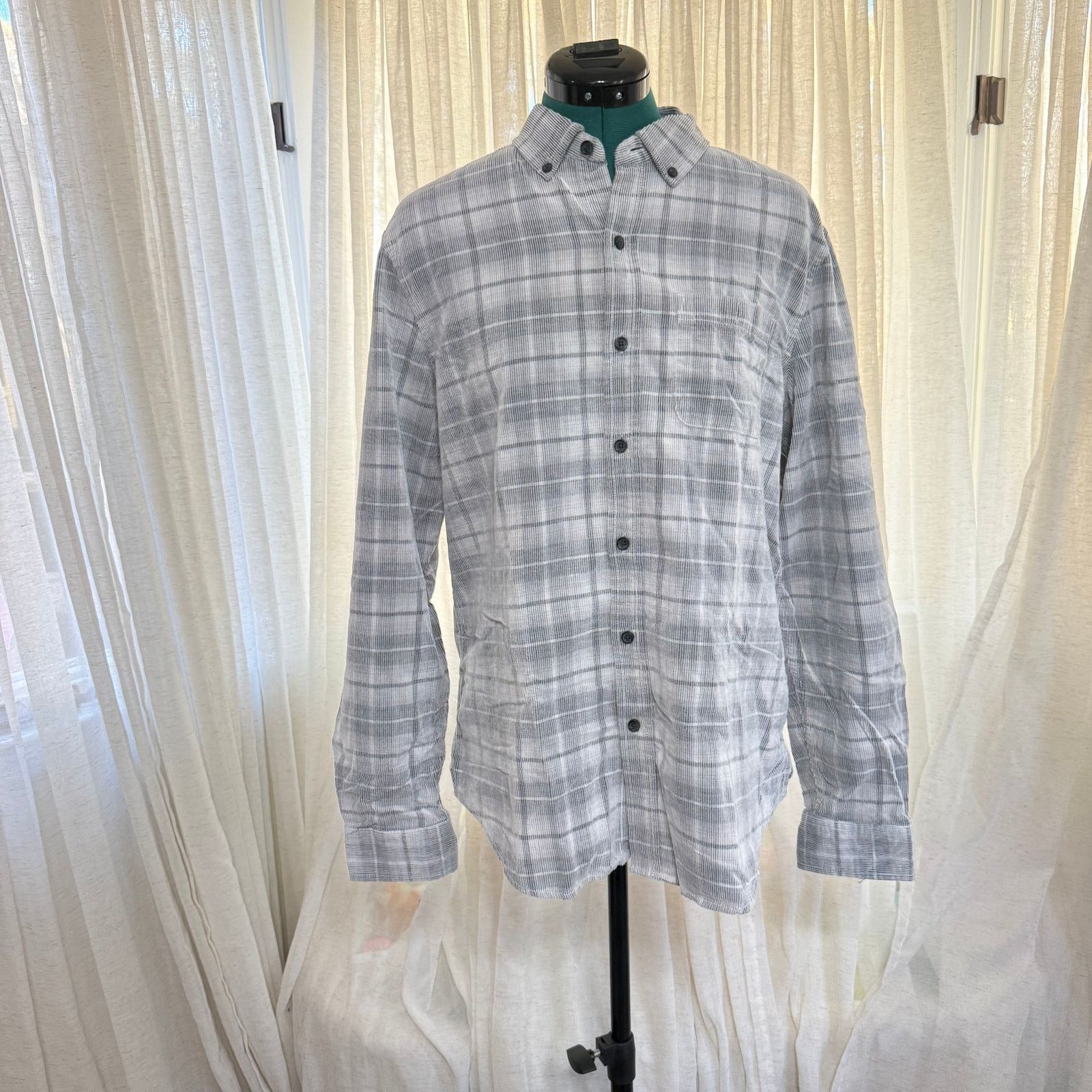 Other Legacy Copper & Oak Gray Plaid Button-Up Shirt | Sz M Size US M / EU 48-50 / 2 - 2 Thumbnail
