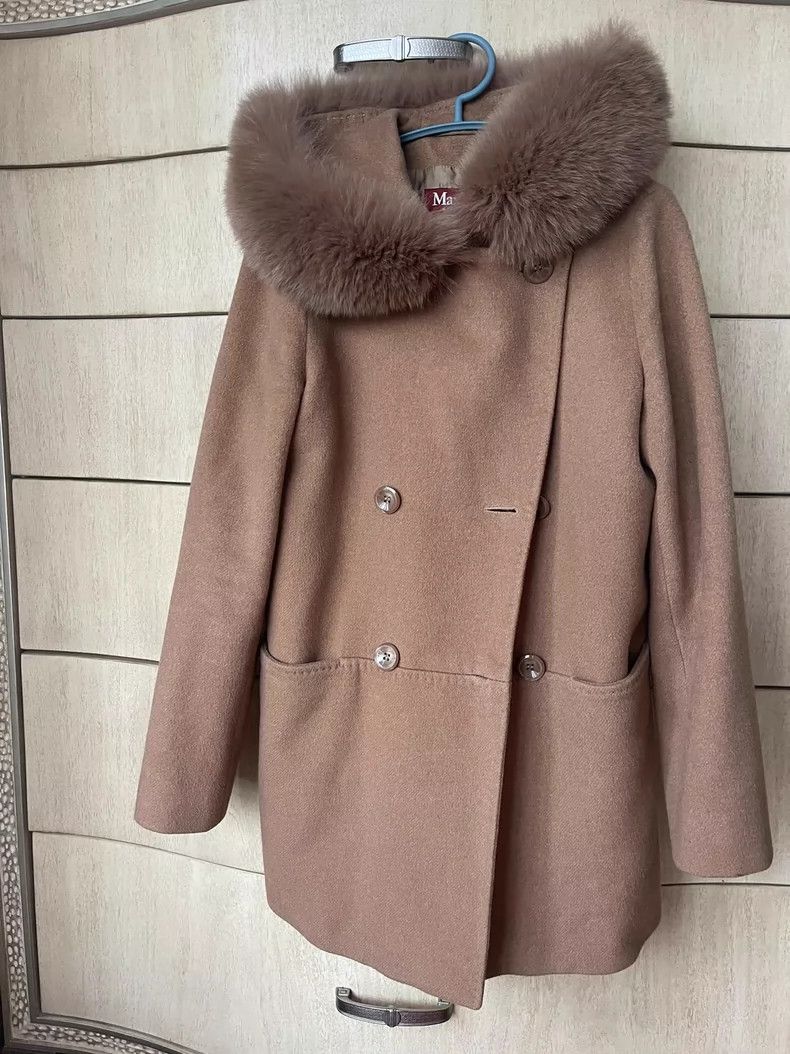Max Mara Dark camel fur collar coat
