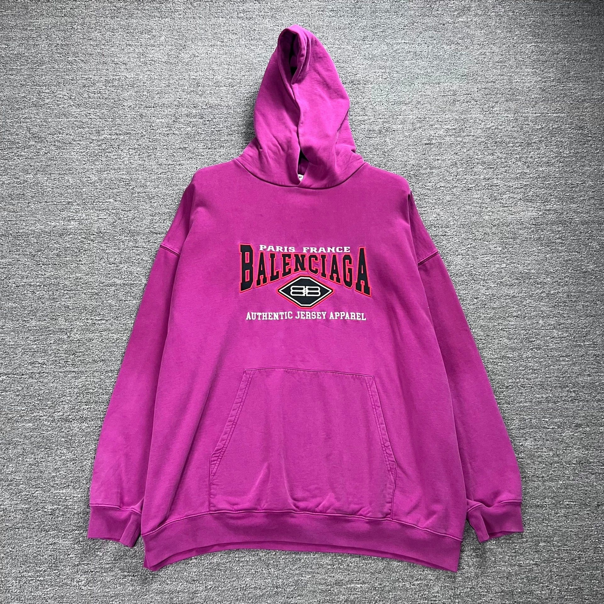 Balenciaga Balenciaga Bat Embroidered Hoodie Size US M / EU 48-50 / 2 - 1 Thumbnail