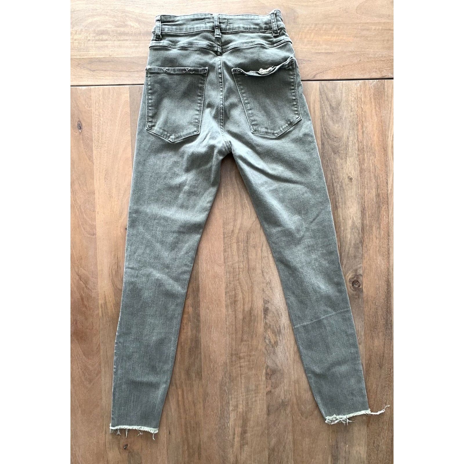 Zara Zara Skinny High Rise Jeans Women’s Size 23x25 Distressed Green Ankle Stretch Jeans Slim Pockets Stretch Womens Size 40" / US 18 - 2 Thumbnail