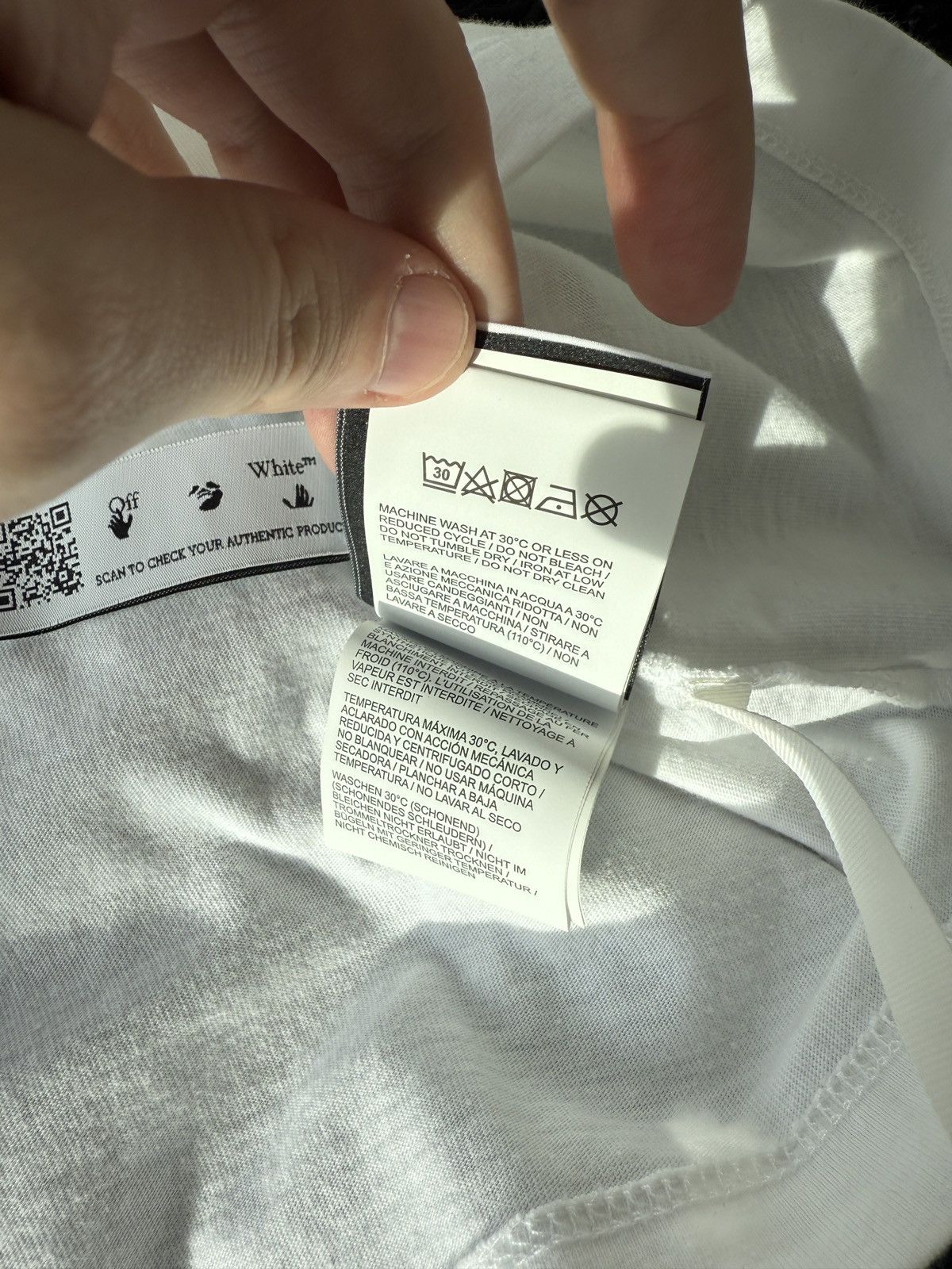 Off-White Off-White Logo T-Shirt Size US S / EU 44-46 / 1 - 12 Thumbnail
