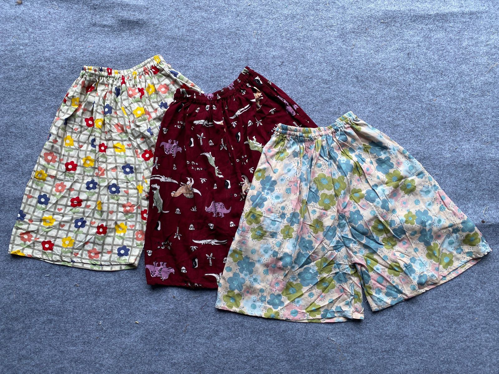 Other CHEAP RAYON DRESSED PANTS - PACKAGE OF 5 RANDOM MOTIFS Size 24" / US 00 / IT 34 - 9 Thumbnail