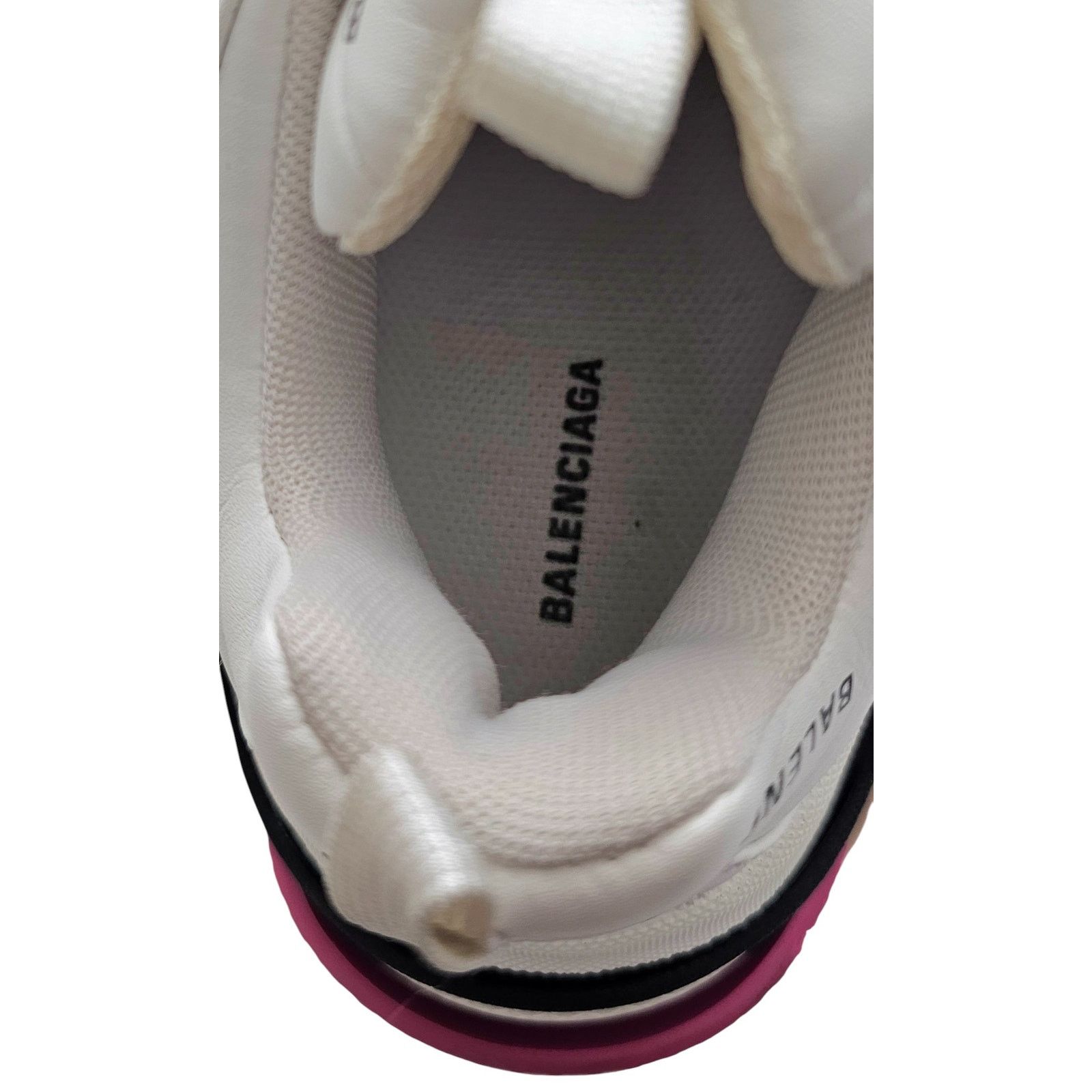 Balenciaga Balenciaga Triple S sneakers in white and black Size US 7 / IT 37 - 13 Thumbnail