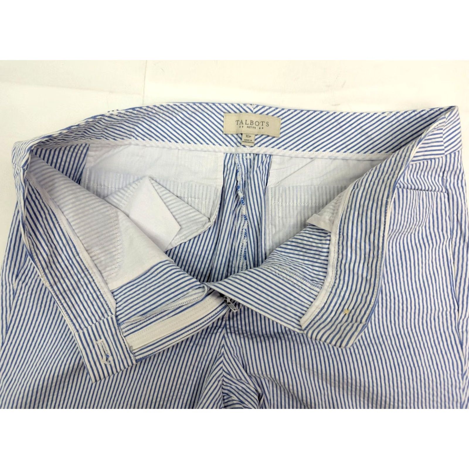 Talbots Talbots Capri Pants Women 10P Petite 32x20 Seersucker Striped Blue 90s Vintage Pant Casual Summer Knit Cotton Spandex Flat Front Buttons Cuffed Size 32" / US 10 / IT 46 - 6 Thumbnail