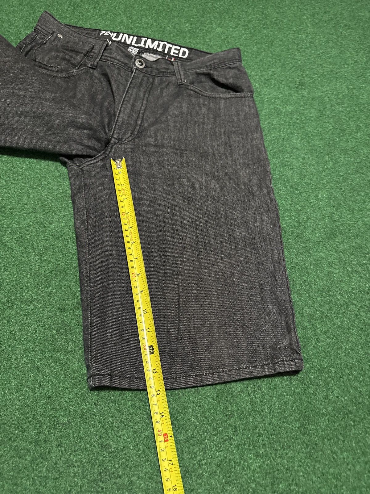 Ecko Unltd. Ecko Unltd Baggy Black Jorts Grunge 34 14” Denim Shorts Size US 34 / EU 50 - 6 Thumbnail