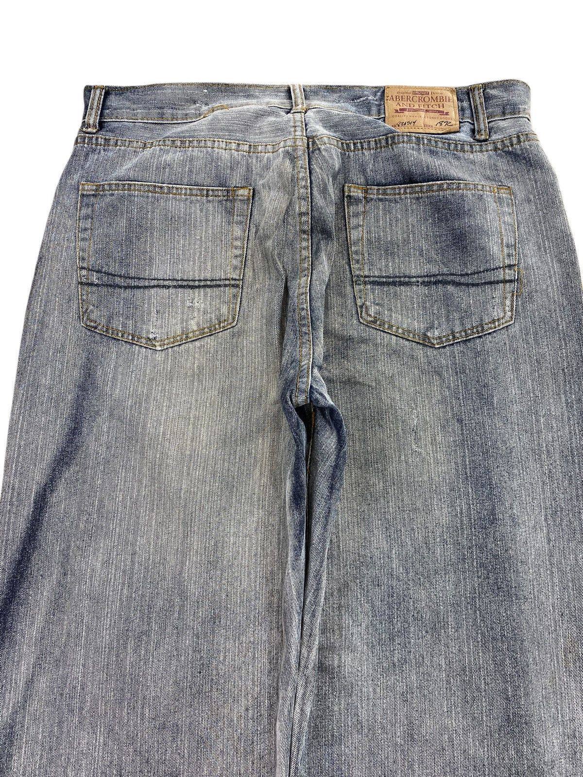 Abercrombie & Fitch Abercombie & Fitch Acid Wash Style Distress Loose Jeans Size US 36 / EU 52 - 4 Thumbnail