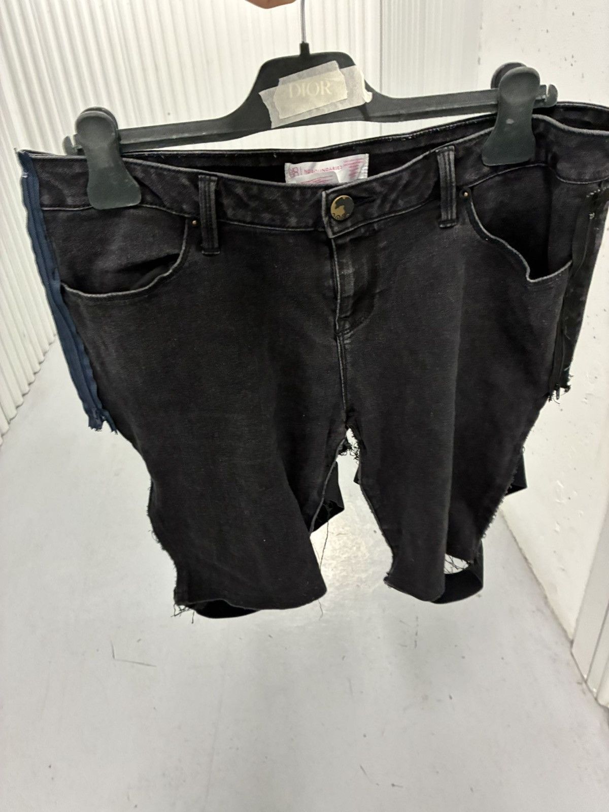 Other Unique and Fashion Setting Shorts wCorset Leg Straps on Back Size 40" / US 18 - 1 Thumbnail