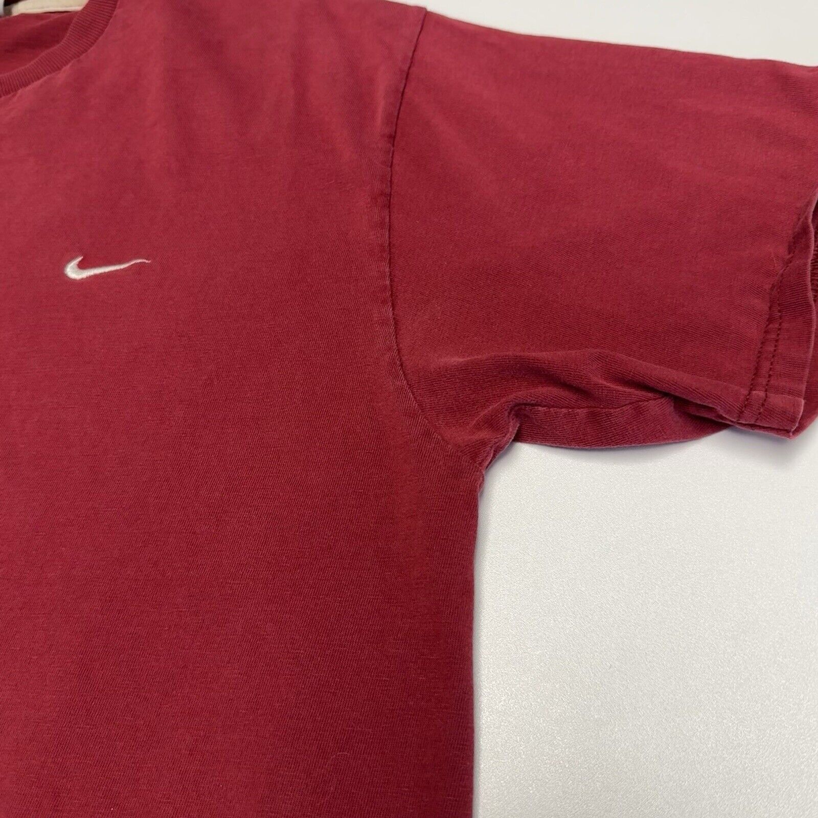 Nike Vintage Y2k Nike T Shirt Mens XL Red Maroon Sportswear Embro Size US XL / EU 56 / 4 - 6 Thumbnail