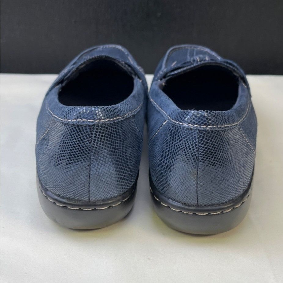 Clarks Collection by Clarks Women's Blue Shoes/Loafers Size 9.5 SKU Size US 9.5 / IT 39.5 - 4 Thumbnail