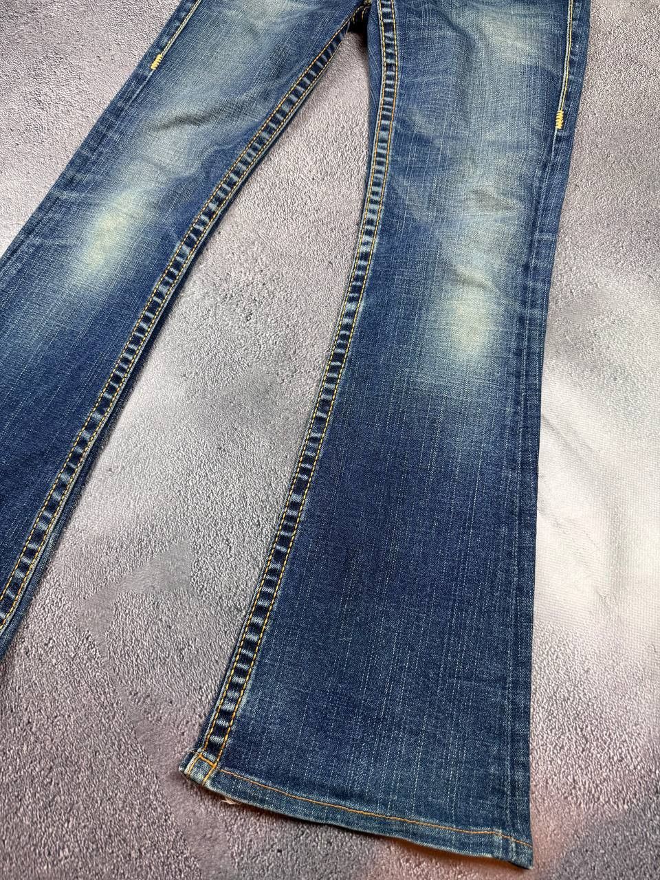 Other True Religion vintage USA Low Rise Super Flare jeans Size 28" / US 6 / IT 42 - 11 Thumbnail