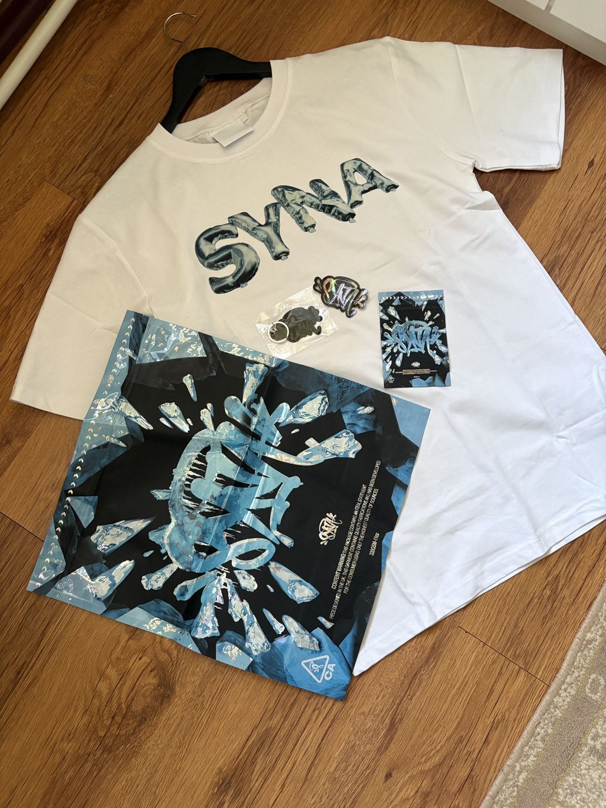 Other Syna world tee Size US M / EU 48-50 / 2 - 2 Thumbnail