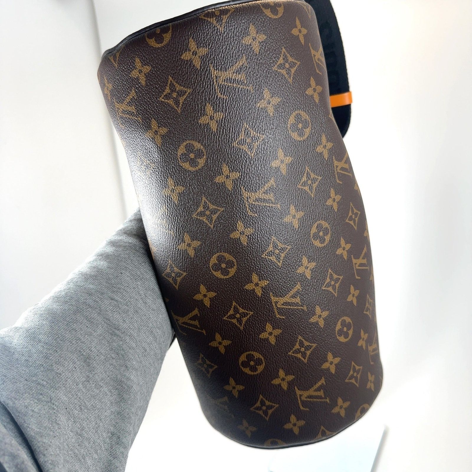 Louis Vuitton Louis Vuitton Monogram Soft Polochon MM Bag Size ONE SIZE - 11 Thumbnail