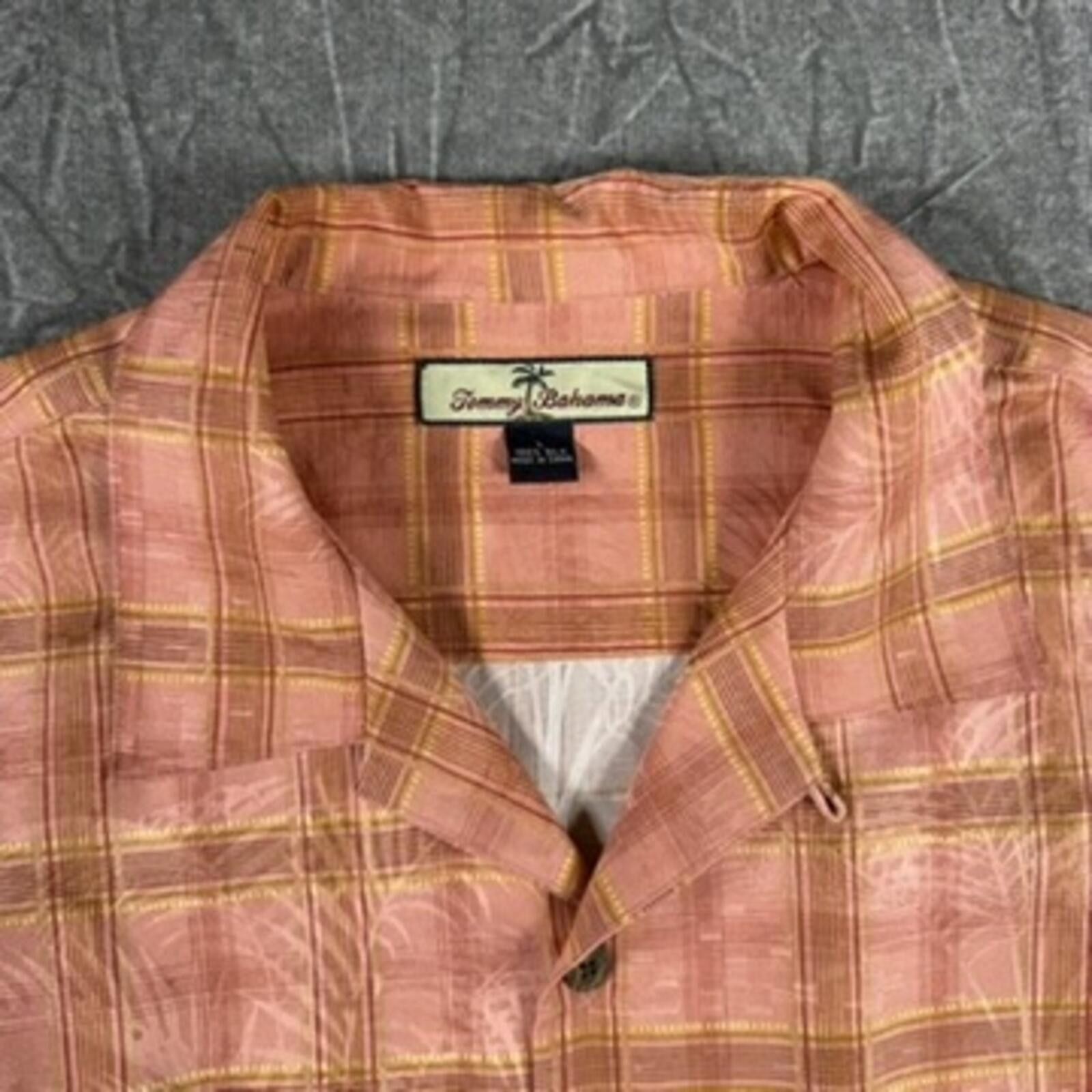 Tommy Bahama Tommy Bahama Shirt Men's L Pink Hawaiian Silk button down Size US L / EU 52-54 / 3 - 2 Thumbnail