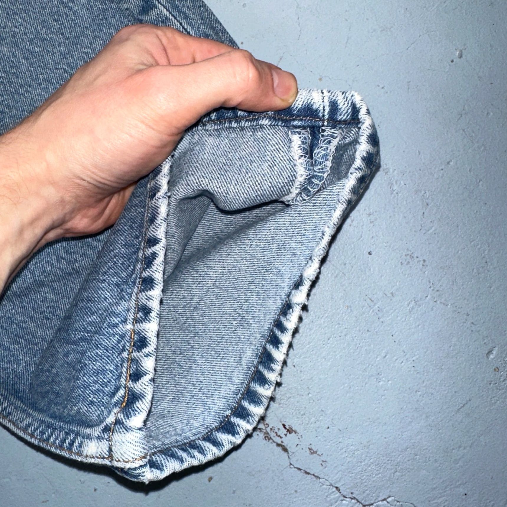 Levi's VINTAGE Levi's 501 Jeans Men 40x32 Light Wash Blue Straight 90s 80s 90s Size US 40 / EU 56 - 4 Thumbnail