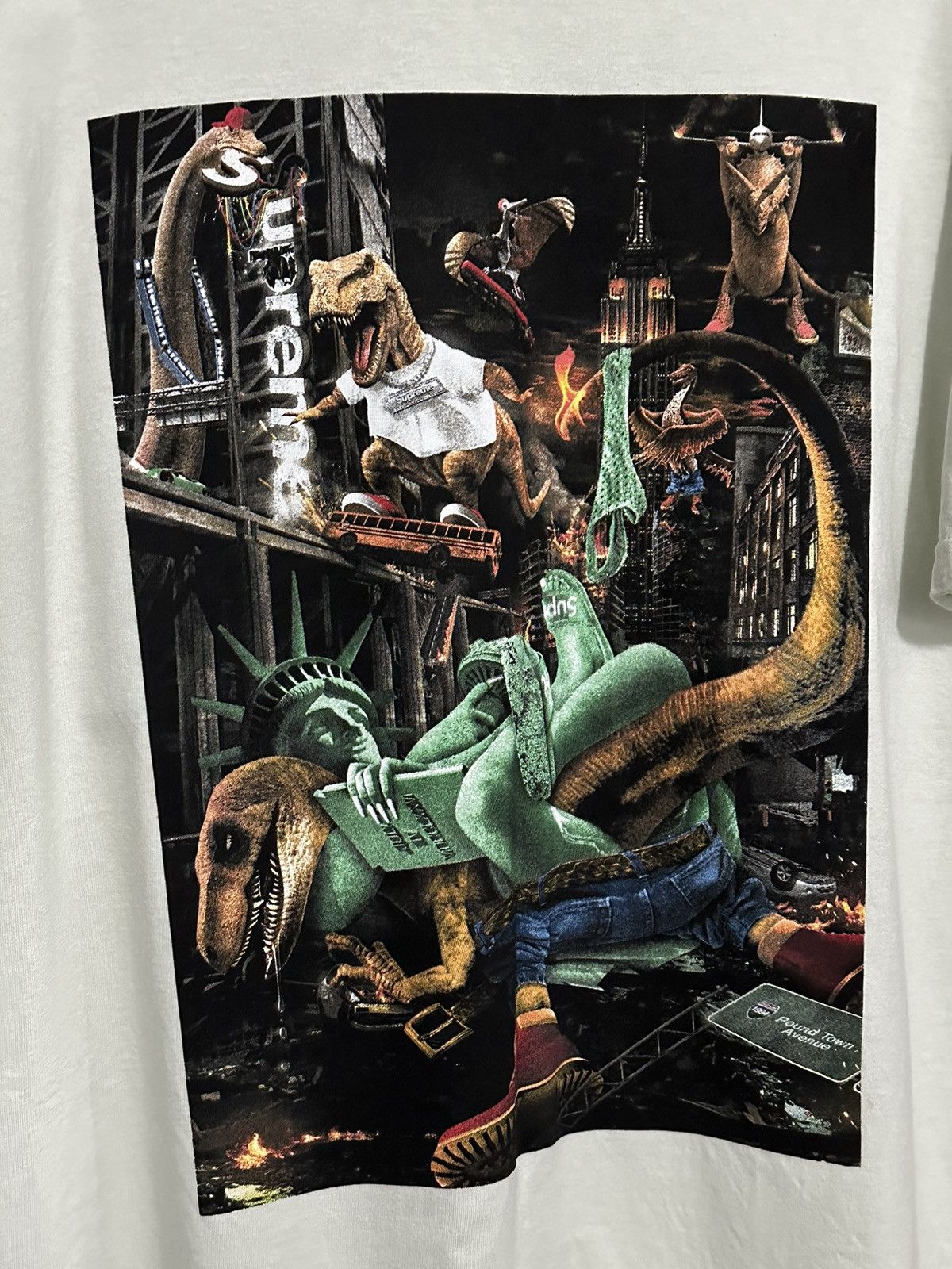 Supreme Supreme T-Rex Tee Size US XL / EU 56 / 4 - 2 Thumbnail