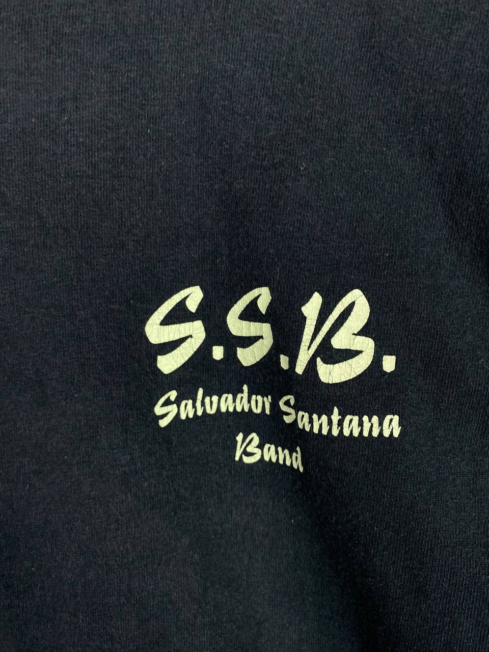 Band Tees vintage y2k santana band tees nice backhit design Size US M / EU 48-50 / 2 - 3 Thumbnail
