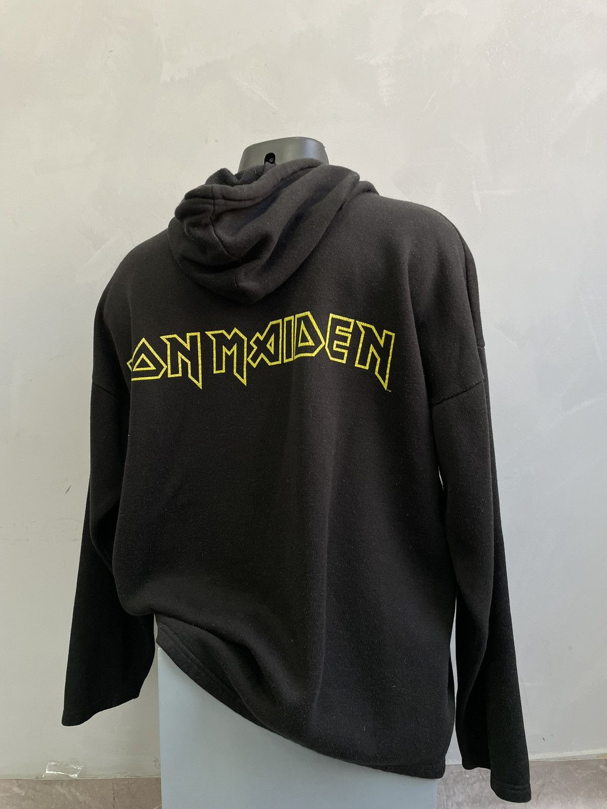 Iron Maiden Archive 90s Iron Maiden tour licensed hoodie Size US XL / EU 56 / 4 - 9 Thumbnail