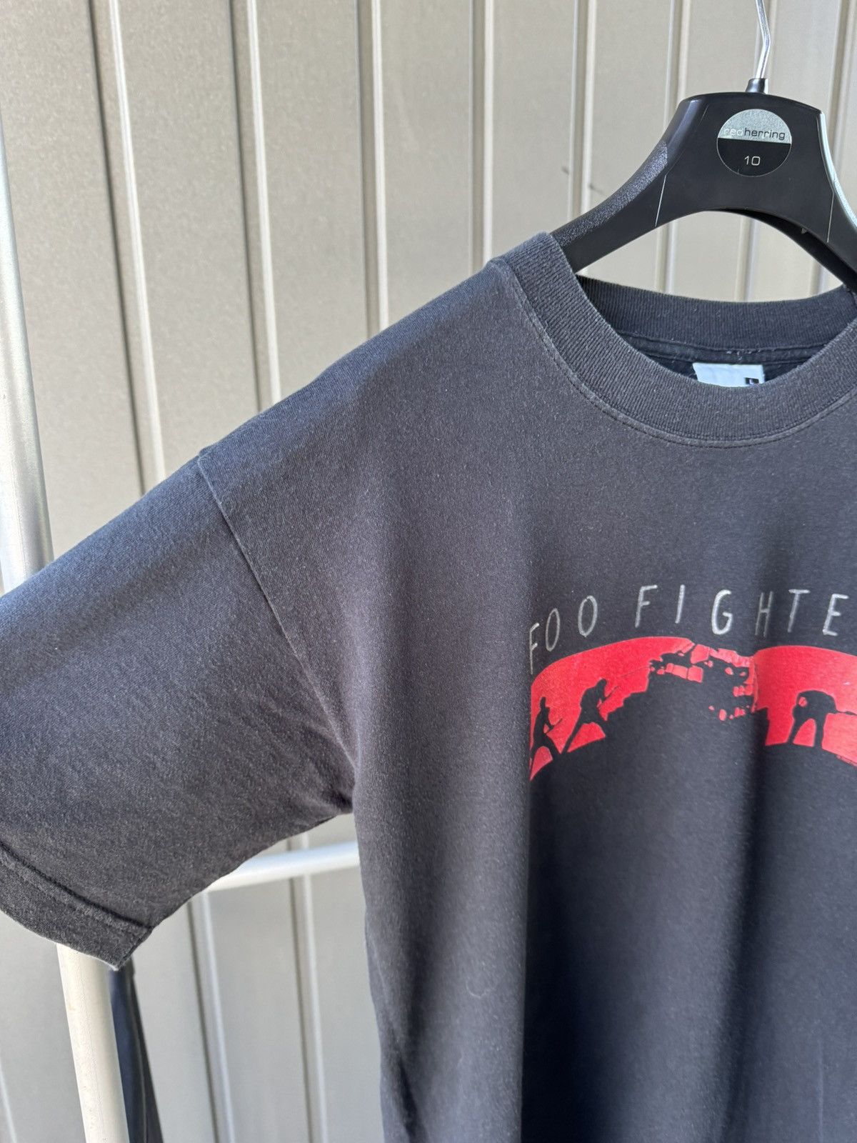 Band Tees × Vintage Vintage 2002 Foo Fighters One By One Tour T Shirt Size US L / EU 52-54 / 3 - 7 Thumbnail