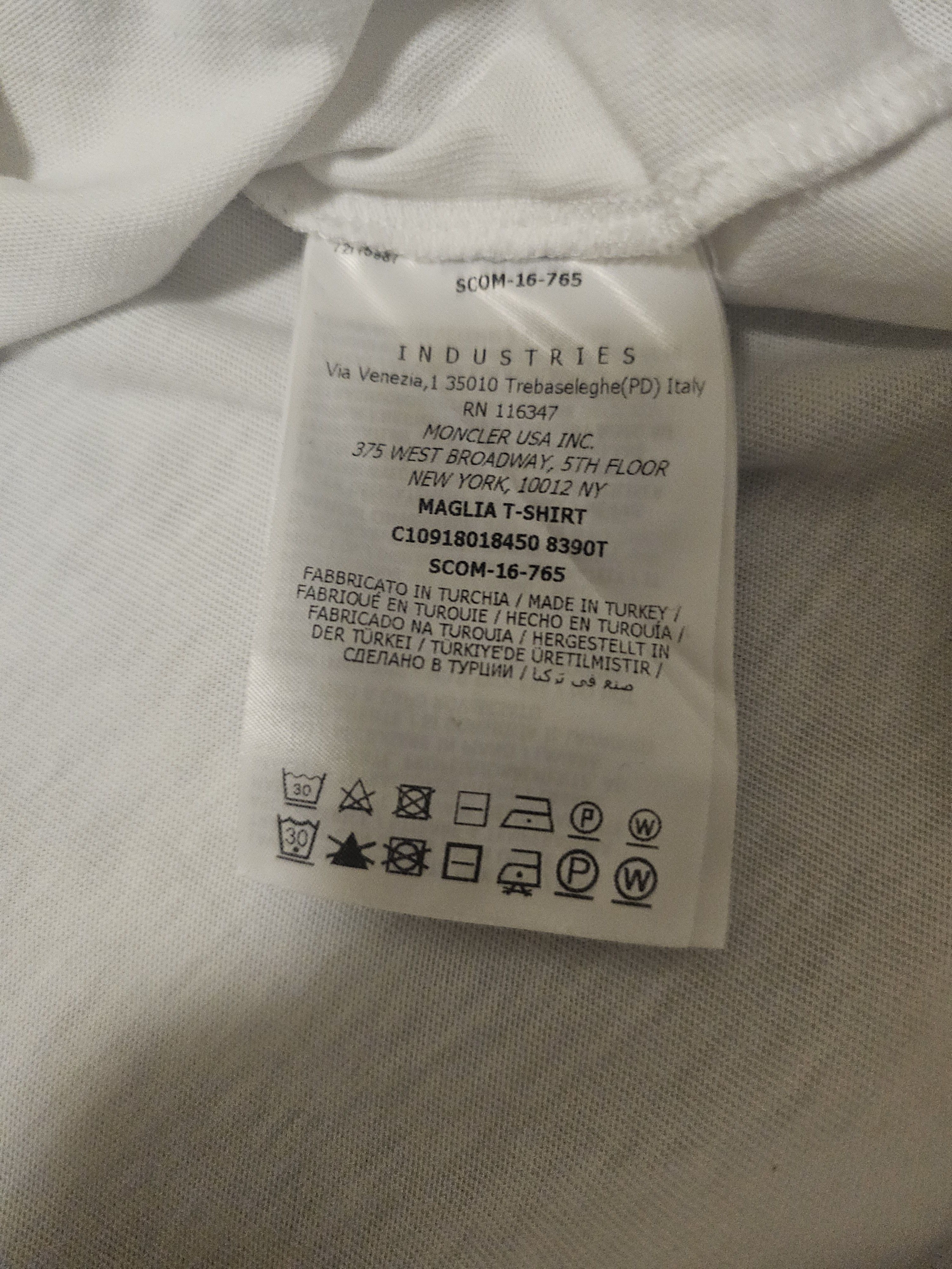 Moncler Moncler men's t-shirt size XL Size US XL / EU 56 / 4 - 7 Thumbnail