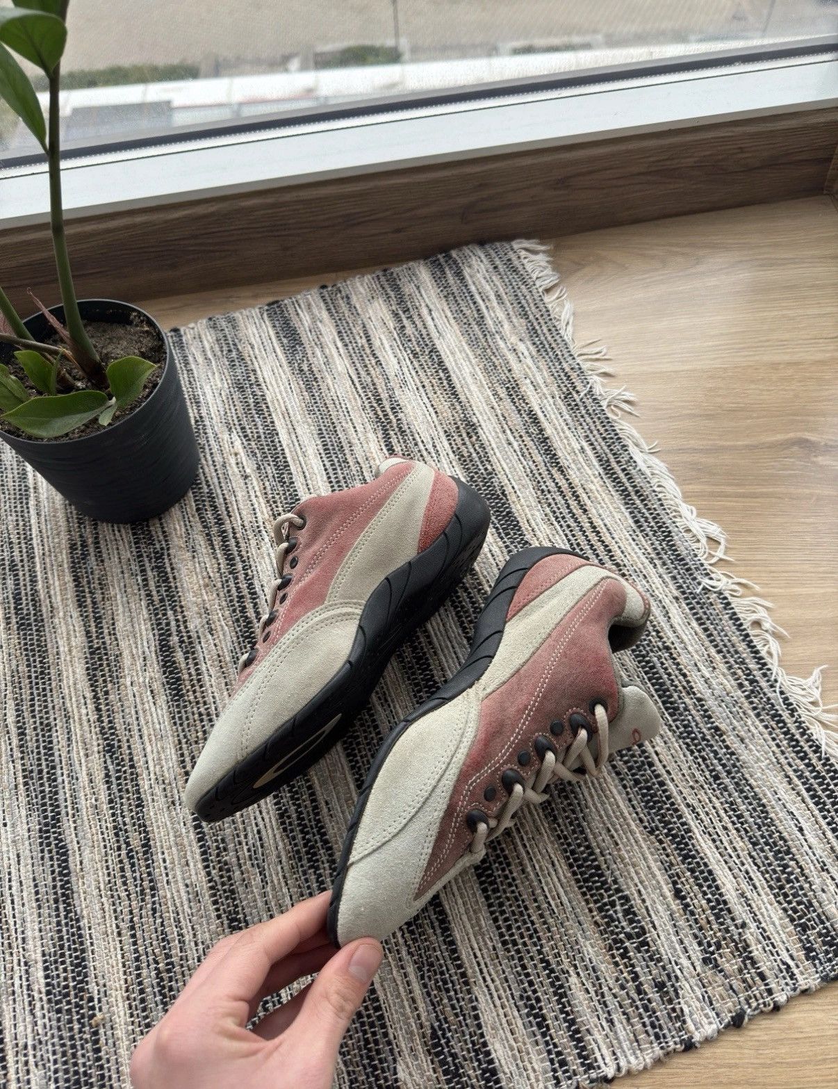 Oakley Oakley Vintage 90s SoftWare Suede Sneakers Shoes woman Size US 6 / IT 36 - 6 Thumbnail