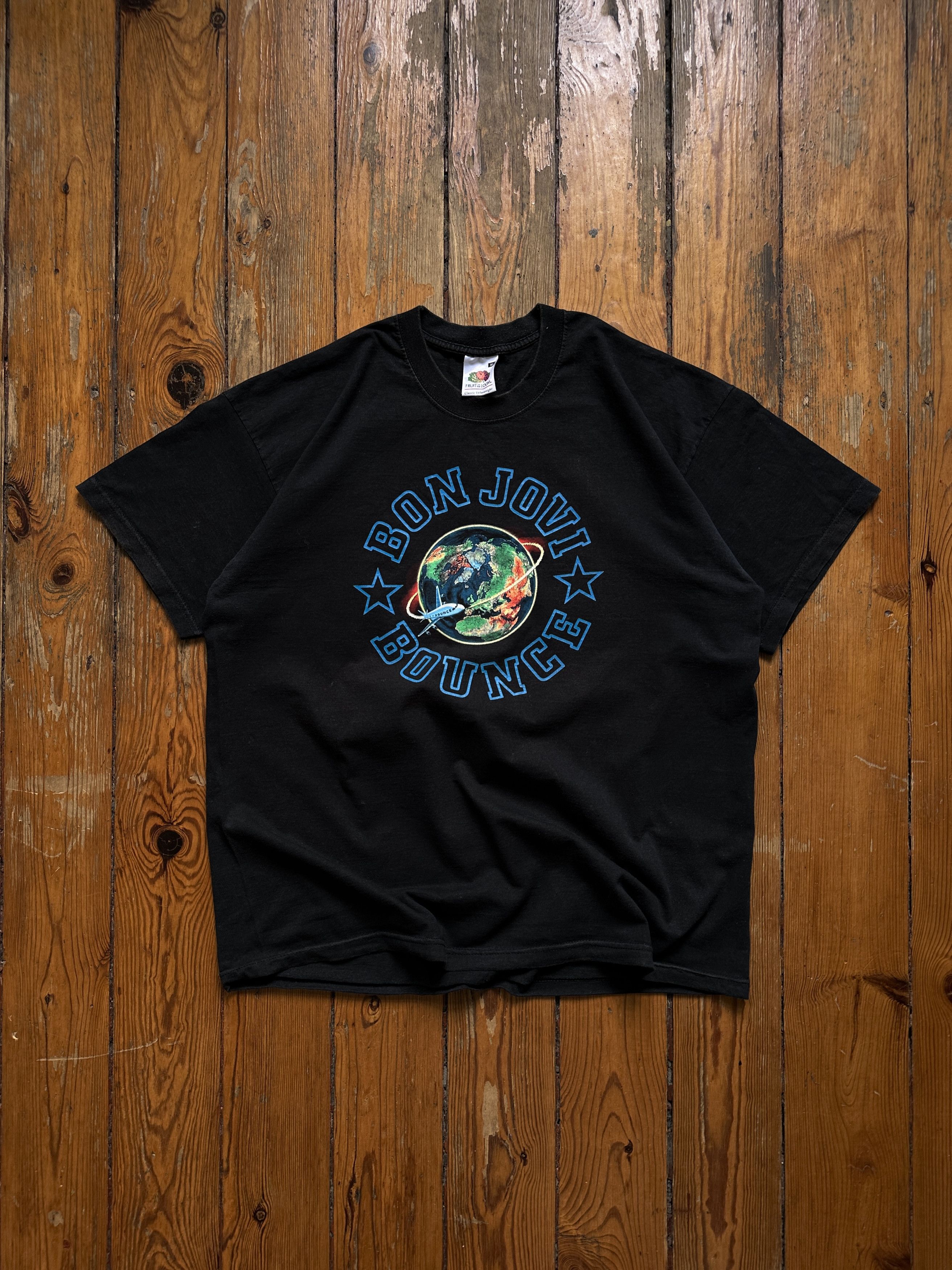 Band Tees vintage bon jovi bounce world tour rock music 2003 shirt Size US XL / EU 56 / 4 - 1 Thumbnail