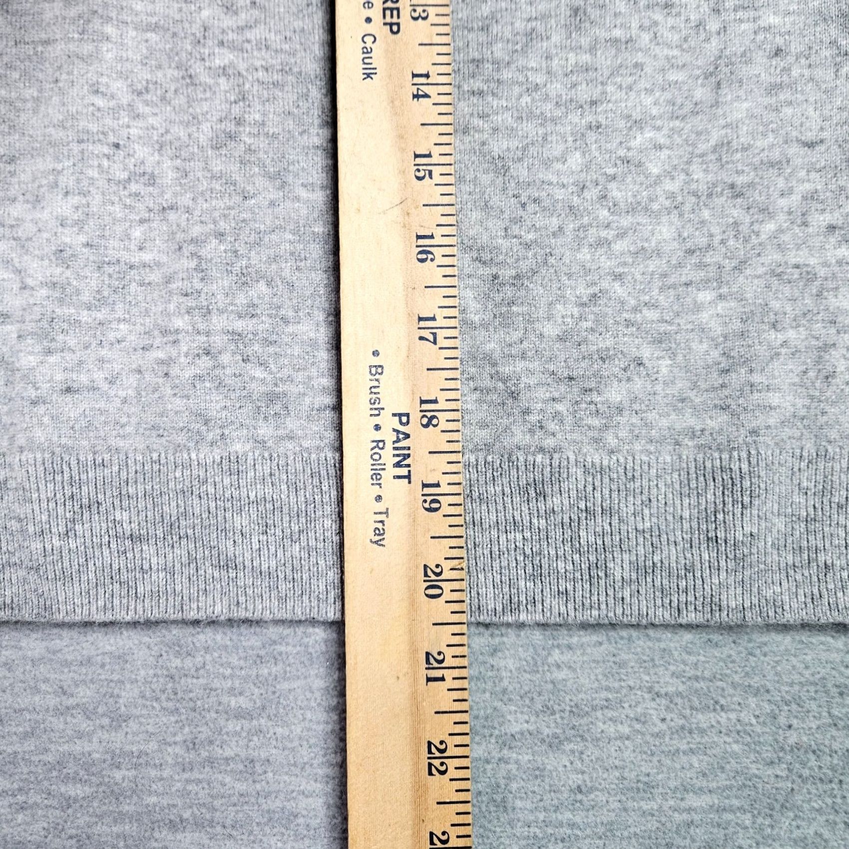 Uniqlo Uniqlo 100% Cashmere Knit Sweater Women's XS Gray Short Sleeve Minimalist Cardigan Adult XS Grey Solid Modern Size XS / US 0-2 / IT 36-38 - 6 Thumbnail