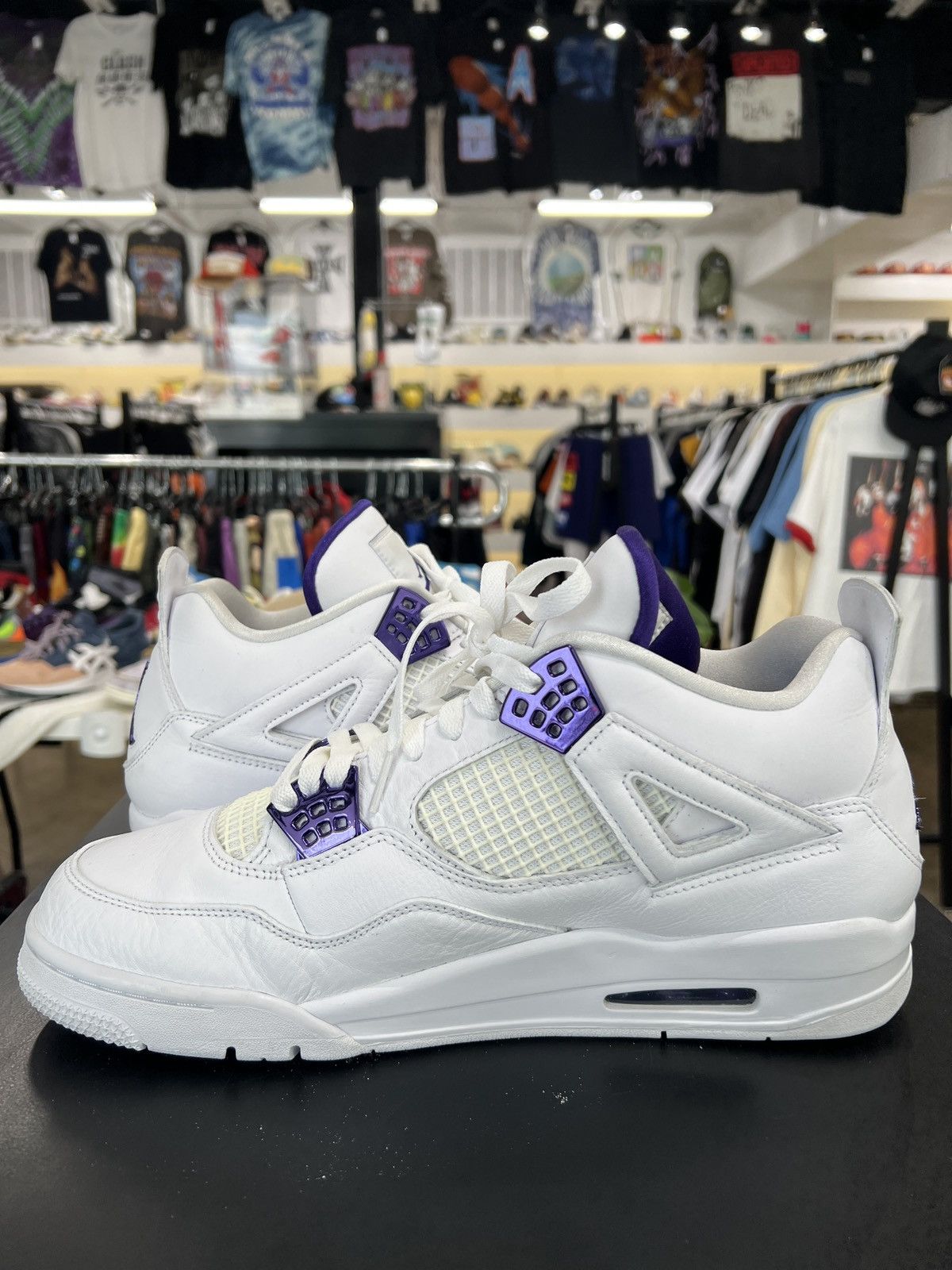 Jordan Brand Air Jordan 4 Metallic Purple Sz. 13 (2020) Size US 13 / EU 46 - 3 Thumbnail