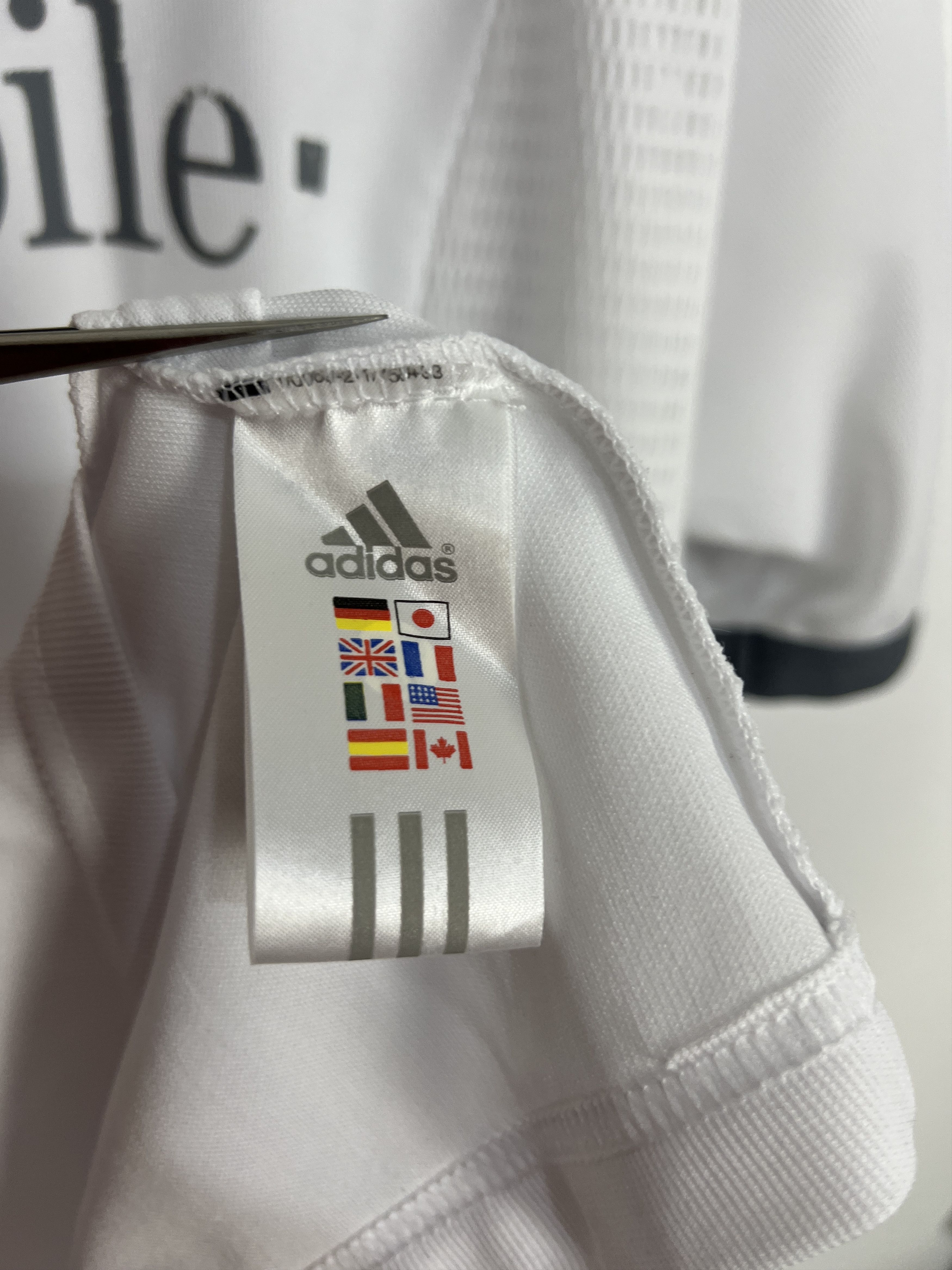 Adidas Bayern Munich Away football shirt 2002 Soccer Jersey Trikot Size US XXL / EU 58 / 5 - 8 Thumbnail