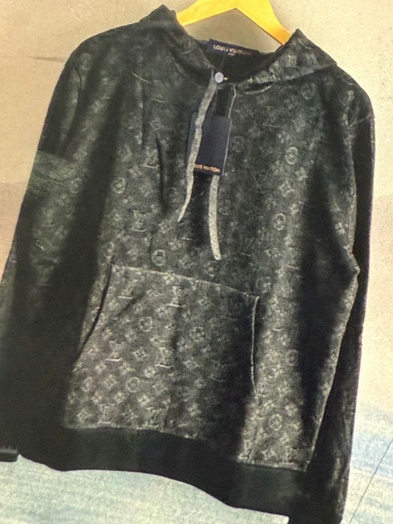 Louis Vuitton louis vuitton hoodie Size US M / EU 48-50 / 2 - 4 Thumbnail