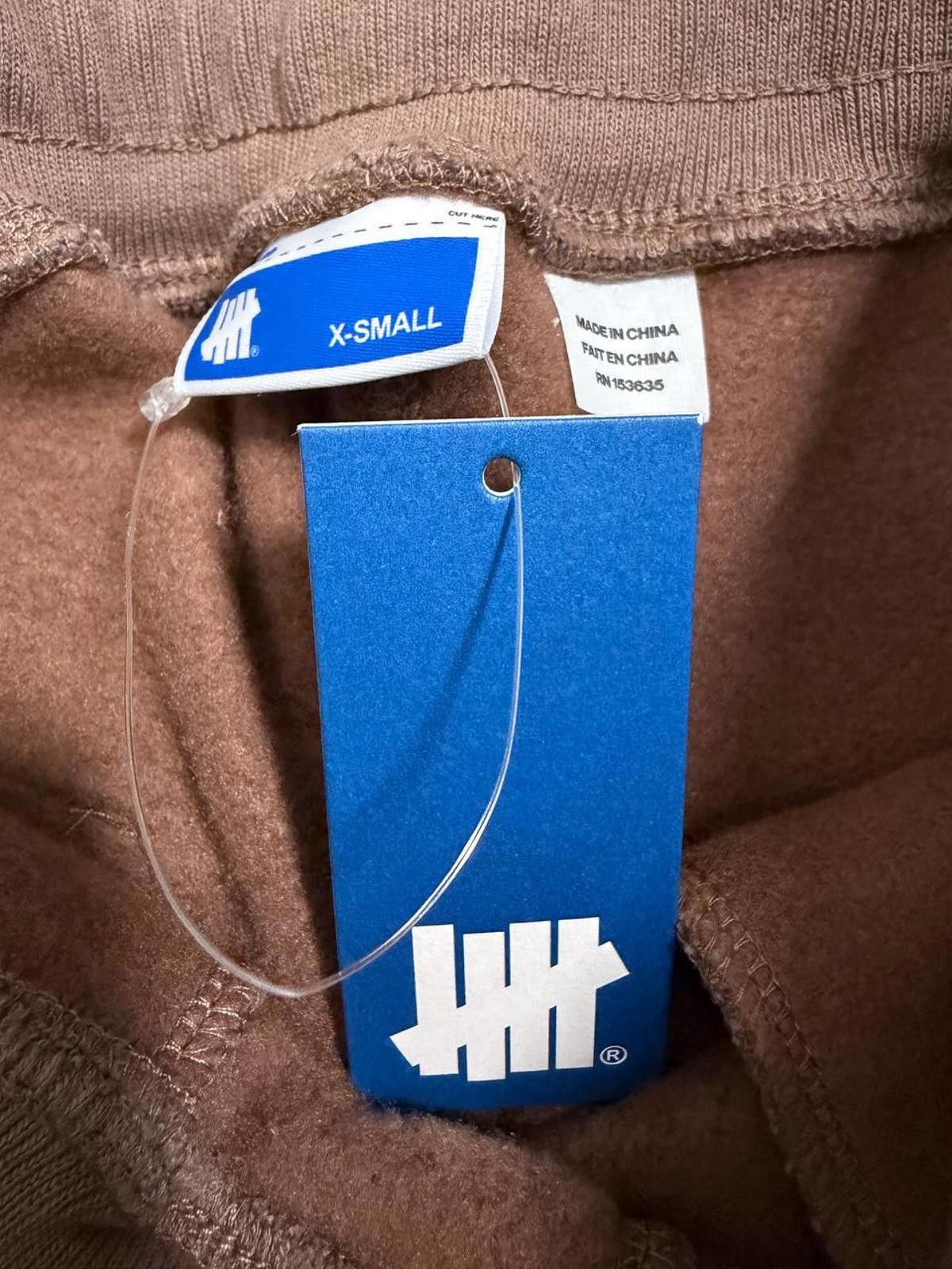Undefeated Undefeated Cargo Sweatpants – Mauve/Olive – Size XS Size US 28 / EU 44 - 4 Thumbnail