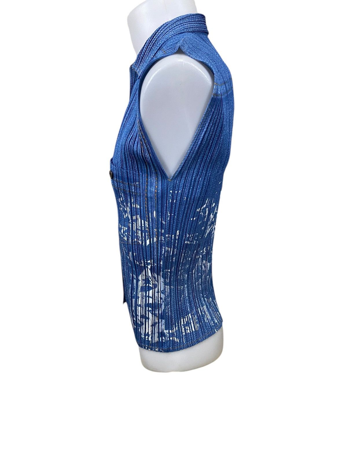 Pleats Please Issey Miyake Pleats please issey miyake shirt button ups nice design Size M / US 6-8 / IT 42-44 - 3 Thumbnail