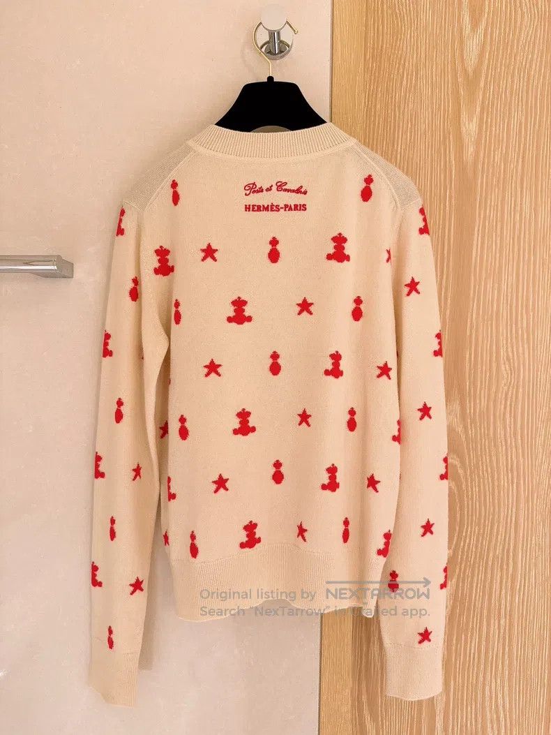 Hermes Hermes White and Red Embroidery Cashmere Sweater 40 Size F Size XS / US 0-2 / IT 36-38 - 2 Thumbnail