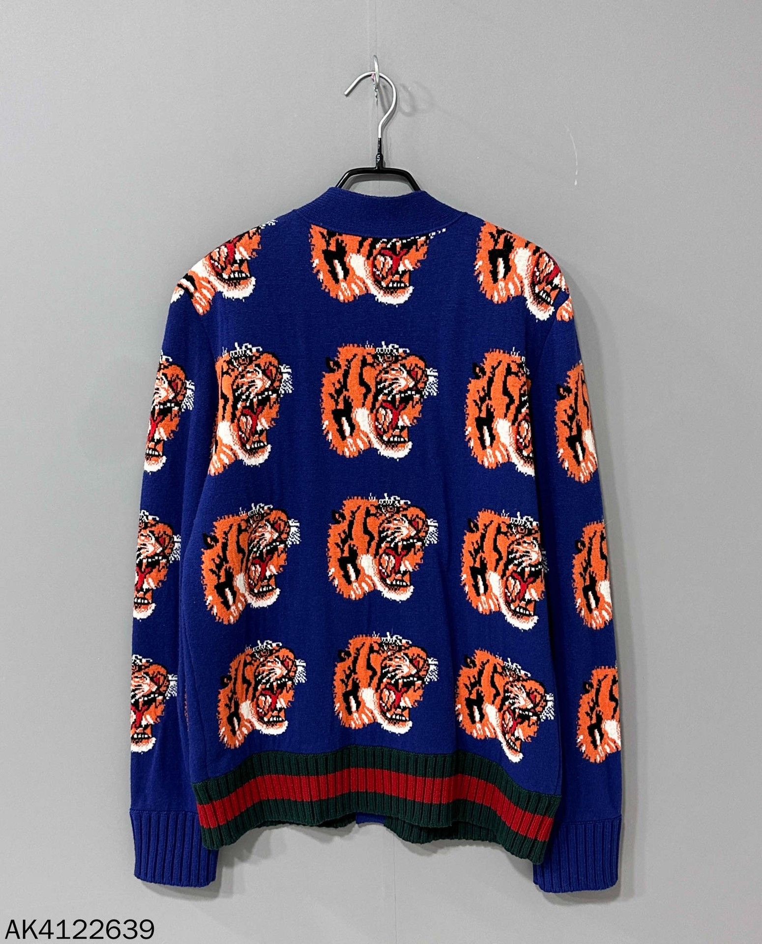 Gucci Gucci Tiger head full print cardigan jacket 2501-Nextarrow Size US S / EU 44-46 / 1 - 3 Thumbnail