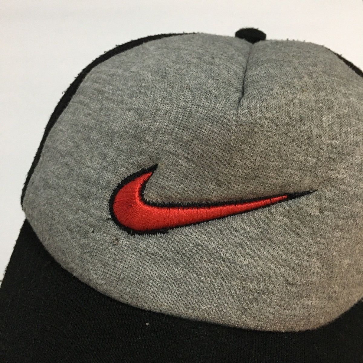 Nike Vintage Nike Swoosh Fitted Hat Size ONE SIZE - 4 Thumbnail