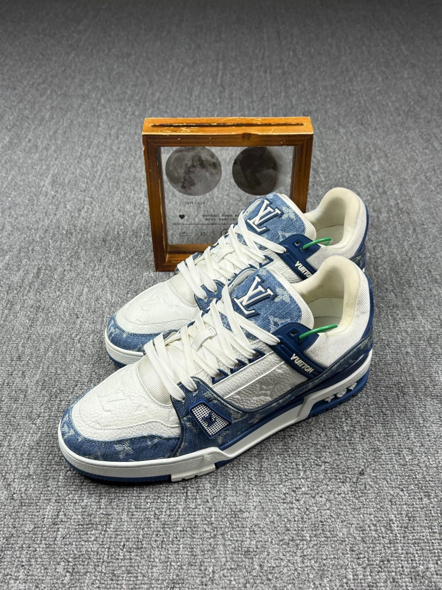 Louis Vuitton Louis Vuitton Training Blue Lowtop Sneakers 9 Men Size US 9 / EU 42 - 1 Thumbnail
