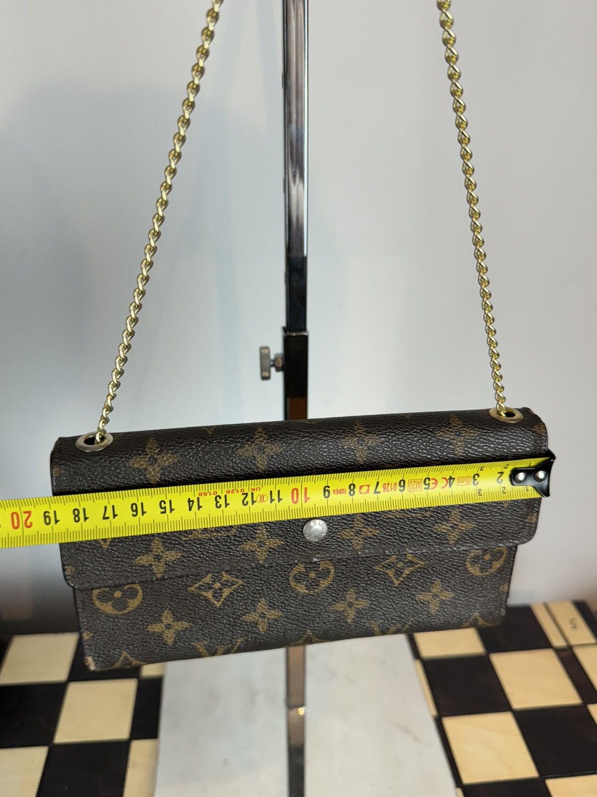 Louis Vuitton Vintage mini leather bag Louis Vuitton LV original item Size ONE SIZE - 7 Thumbnail