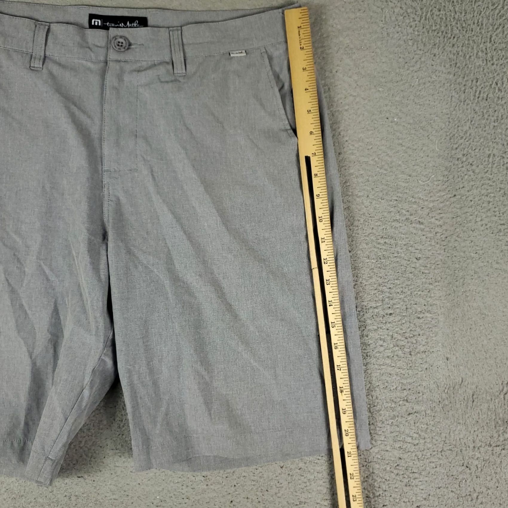 TravisMathew Travis Mathew Shorts Mens 34 Gray Golf Flat Front Slash Pocket Chino Regular Waist 34 Vintage No Size US 34 / EU 50 - 5 Thumbnail