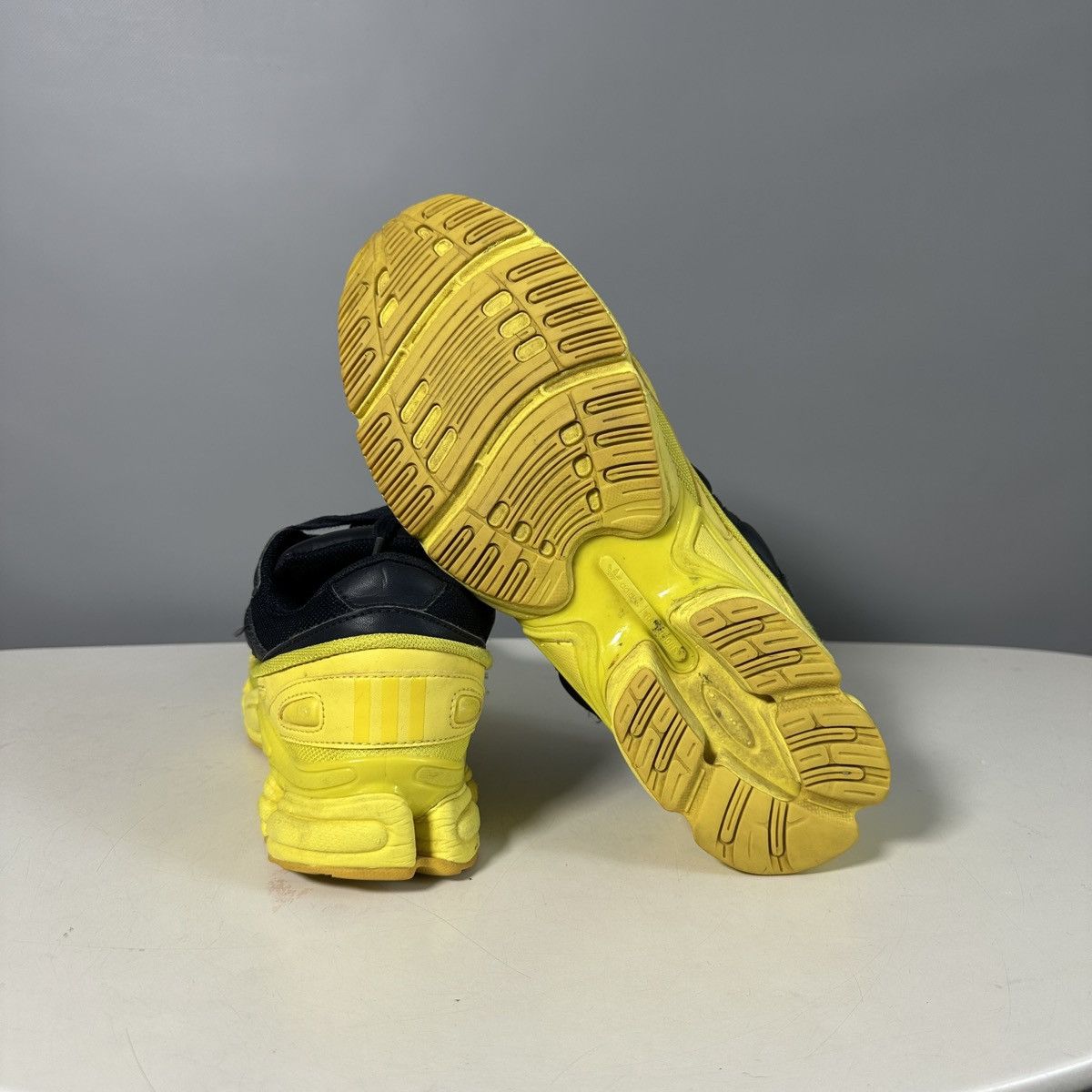 Adidas × Raf Simons × Raf by Raf Simons adidas ozweego raf simons Bright Yellow Night Navy Size US 9.5 / EU 42-43 - 7 Thumbnail
