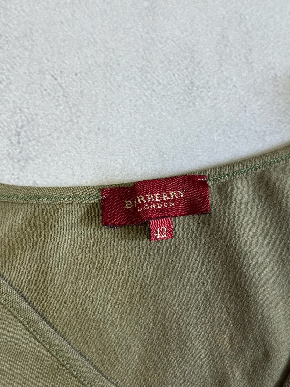 Burberry Burberry London T Shirt Tee Blouse Big Logo Womens 42 Size Size M / US 6-8 / IT 42-44 - 9 Thumbnail
