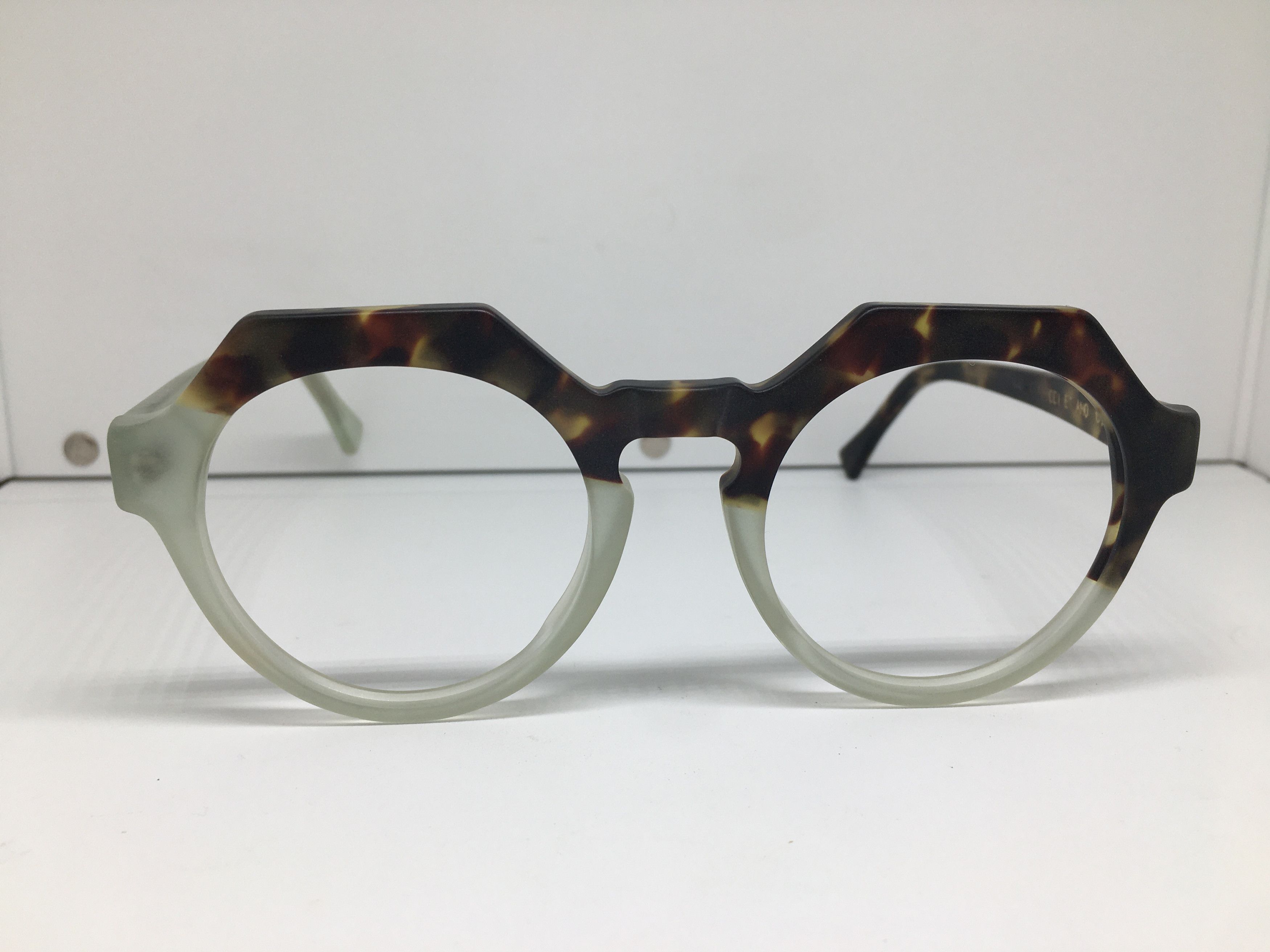 Other APRO Keyhole Bridge Eyeglasses Frame Size ONE SIZE - 1 Thumbnail