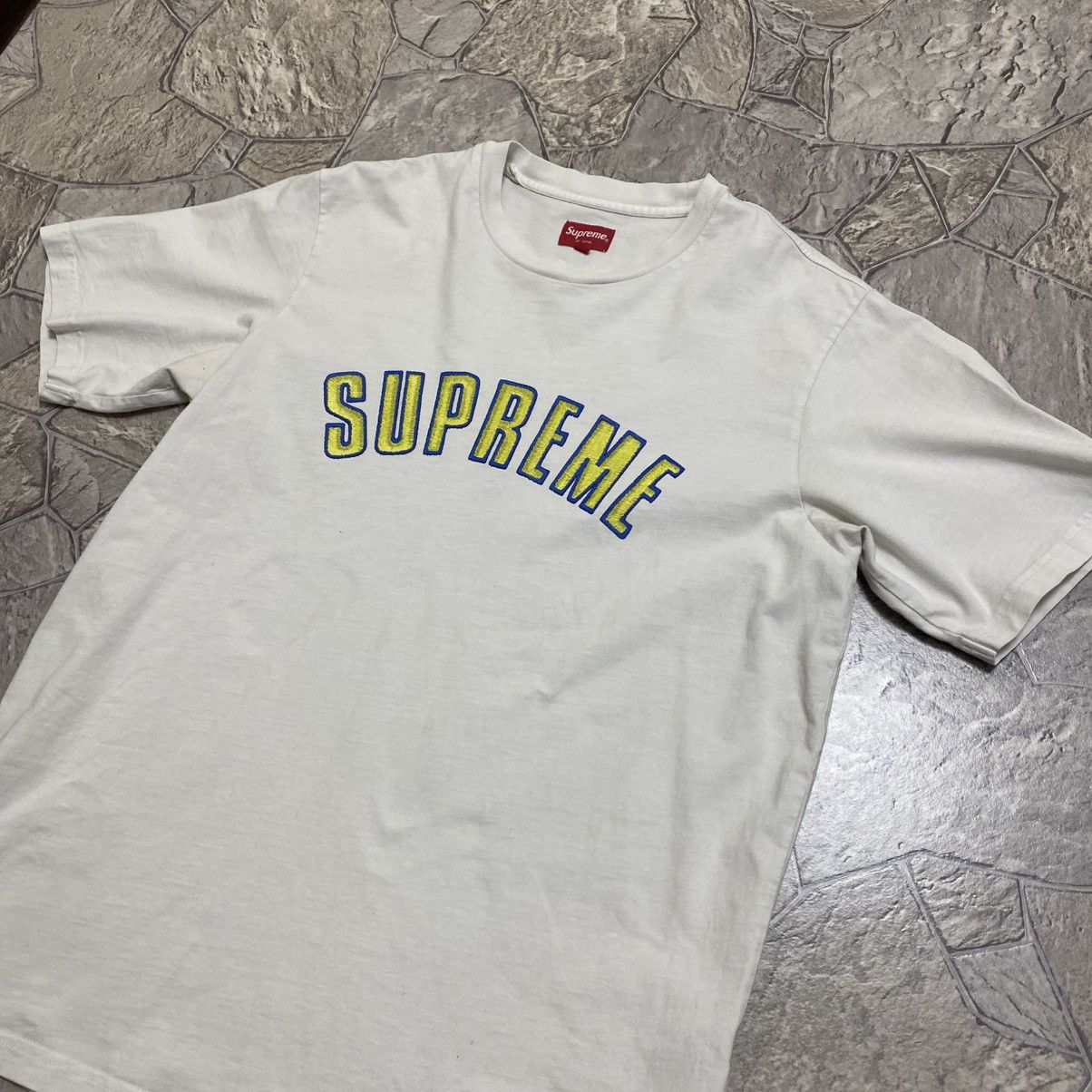 Supreme Supreme T-Shirt Big Logo White Size L Size US L / EU 52-54 / 3 - 2 Thumbnail